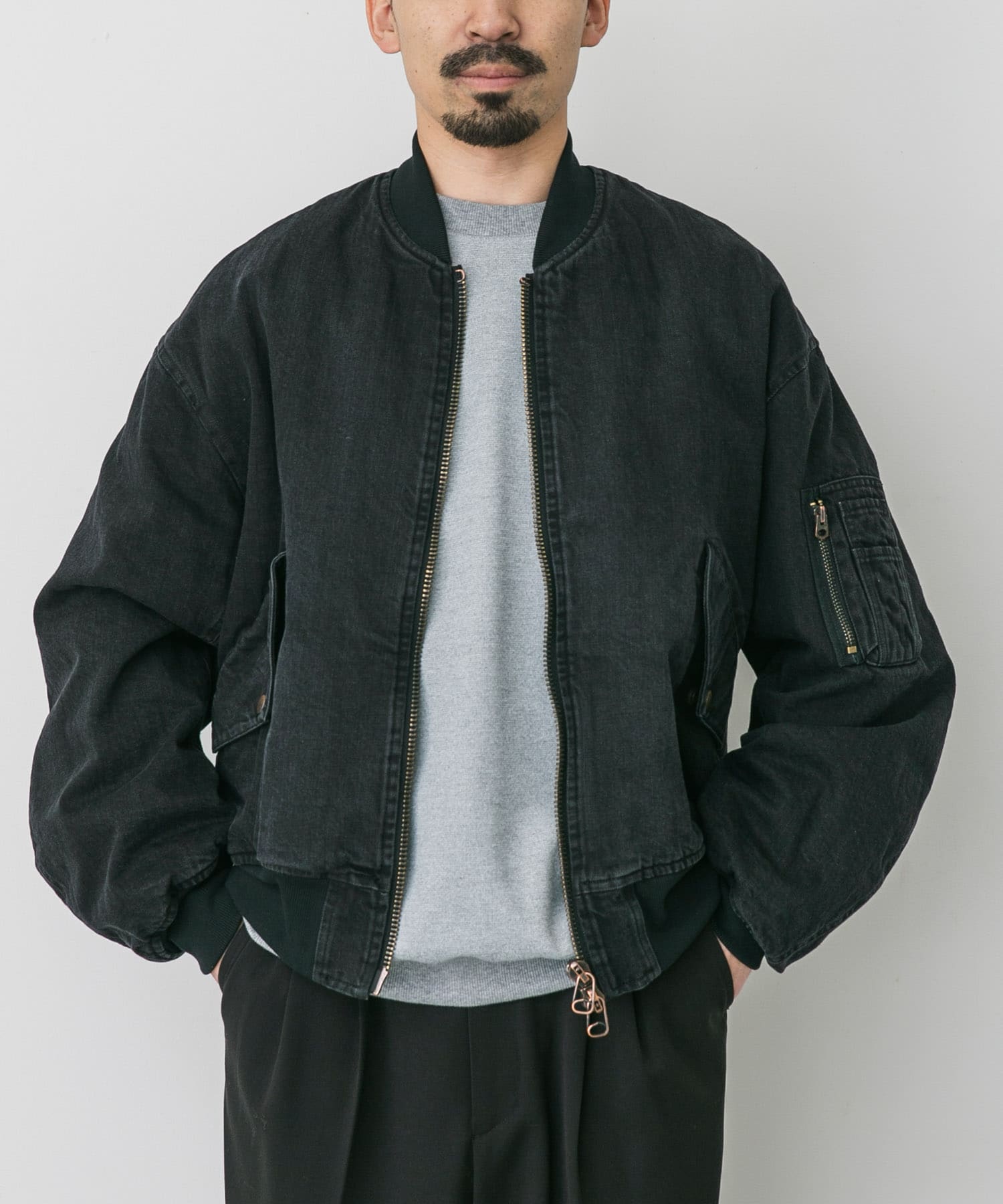 marka　PUFFEDDENIMBOMBERJACKET