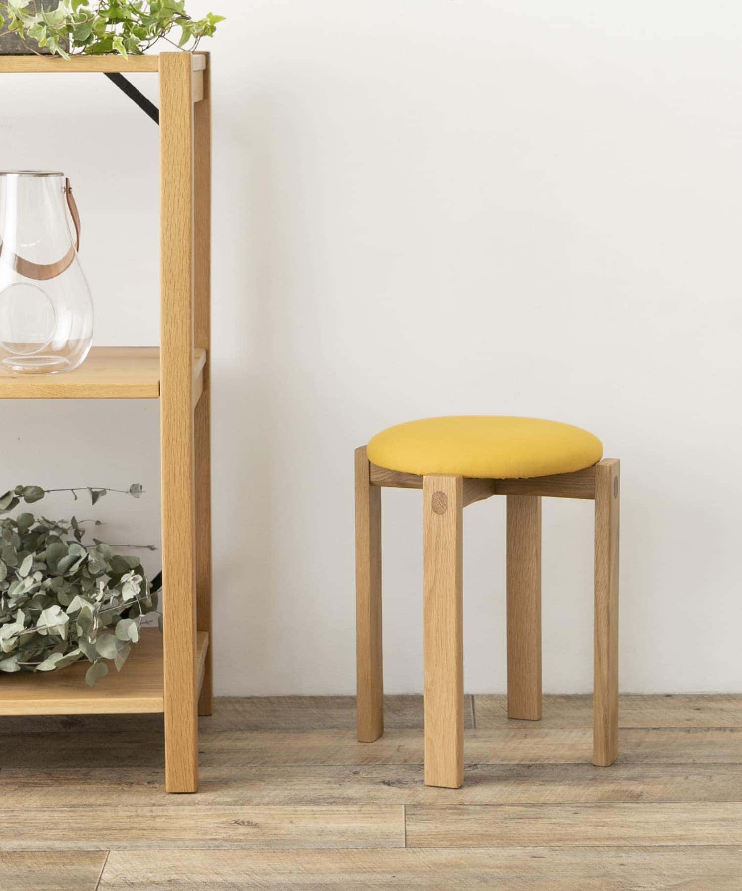 DOORS LIVING PRODUCTS　Round Stool