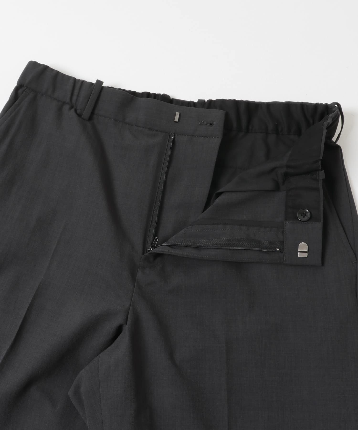 『イージーケア/速乾/UVカット』クイックドライ テーパードトラウザー CHARCOAL S