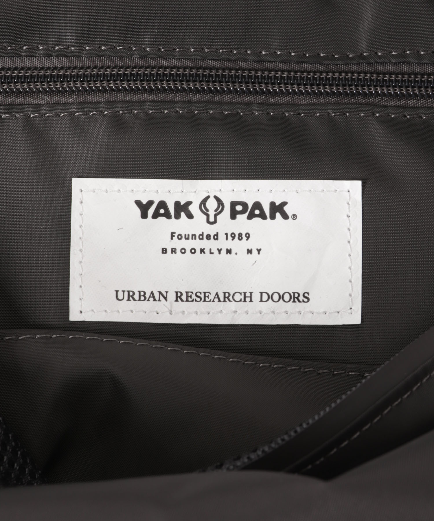 『別注』YAKPAK×DOORS　SHOULDER BAG M CHARCOAL -
