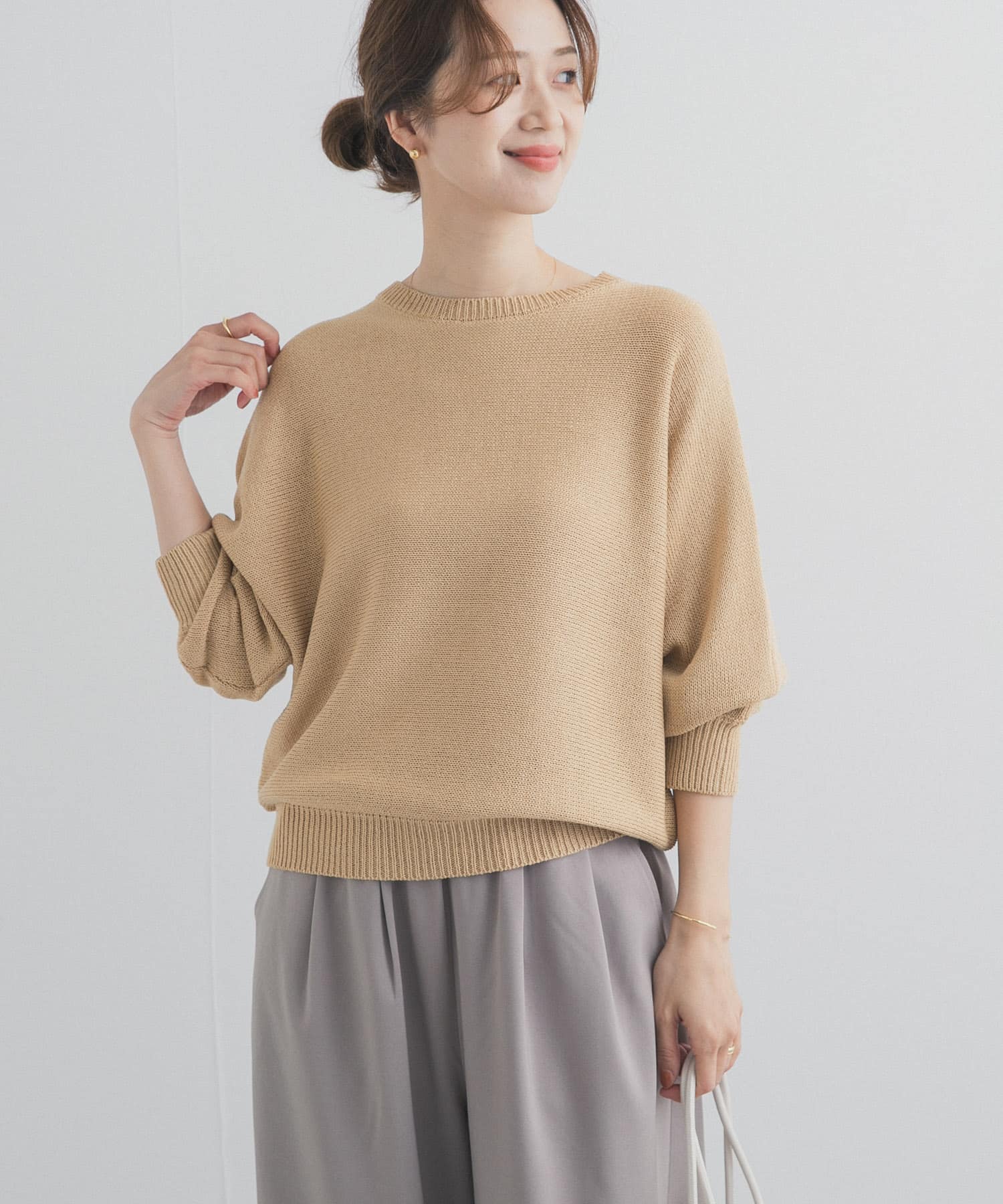 Y.BEIGE