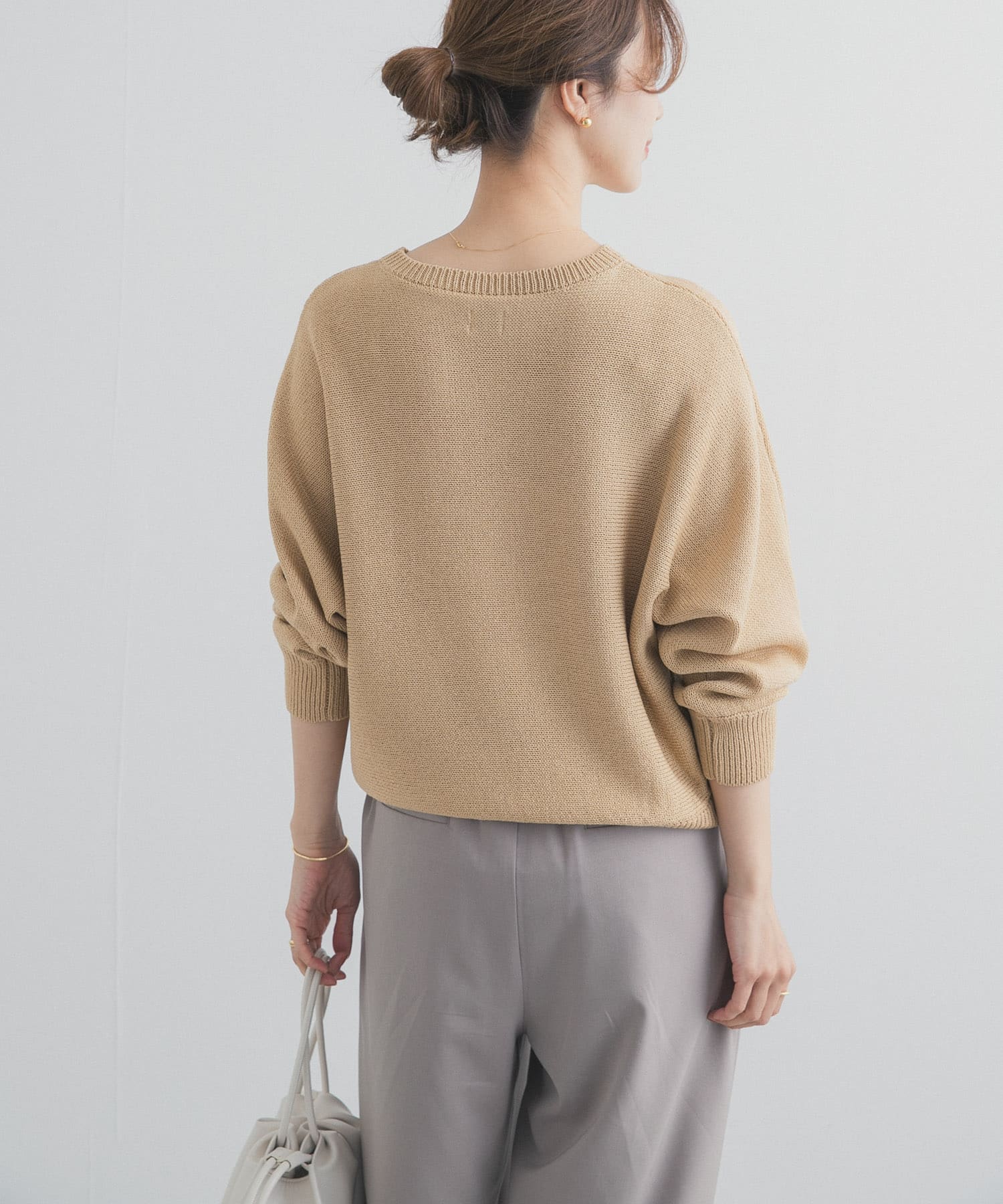 Y.BEIGE