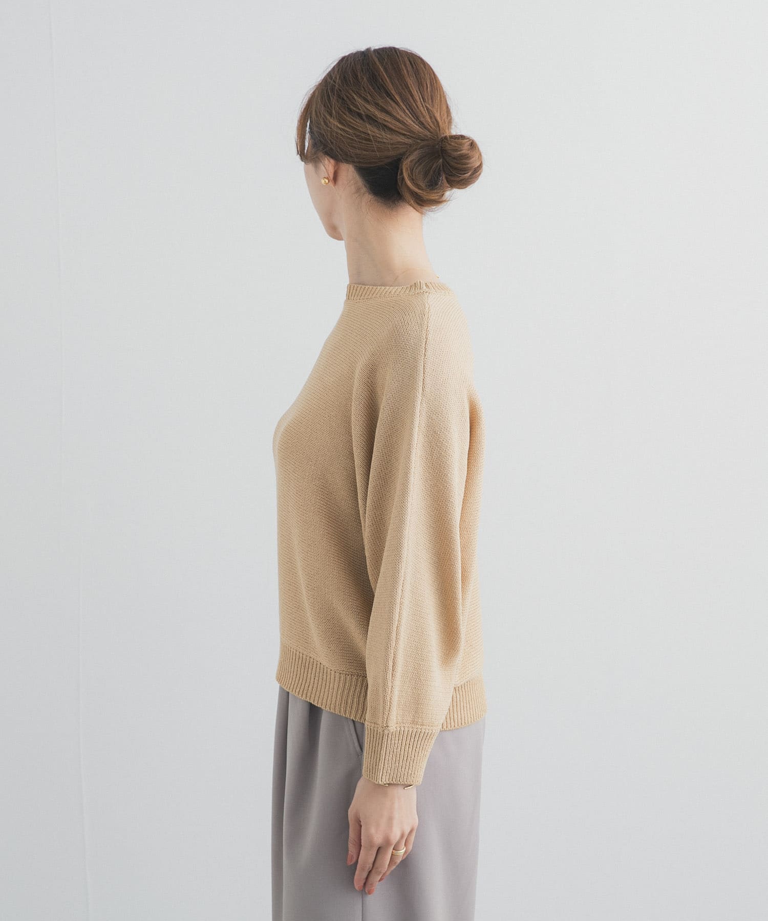 Y.BEIGE