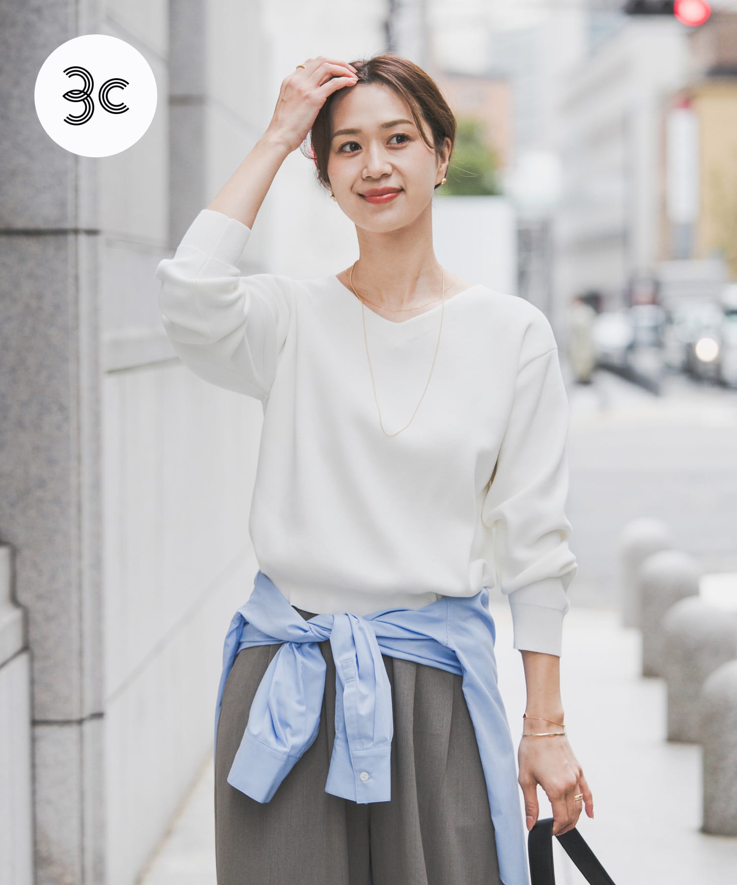 『仁村紗和さん着用』『UR TECH Renew Knit』Vネックプルオーバー
