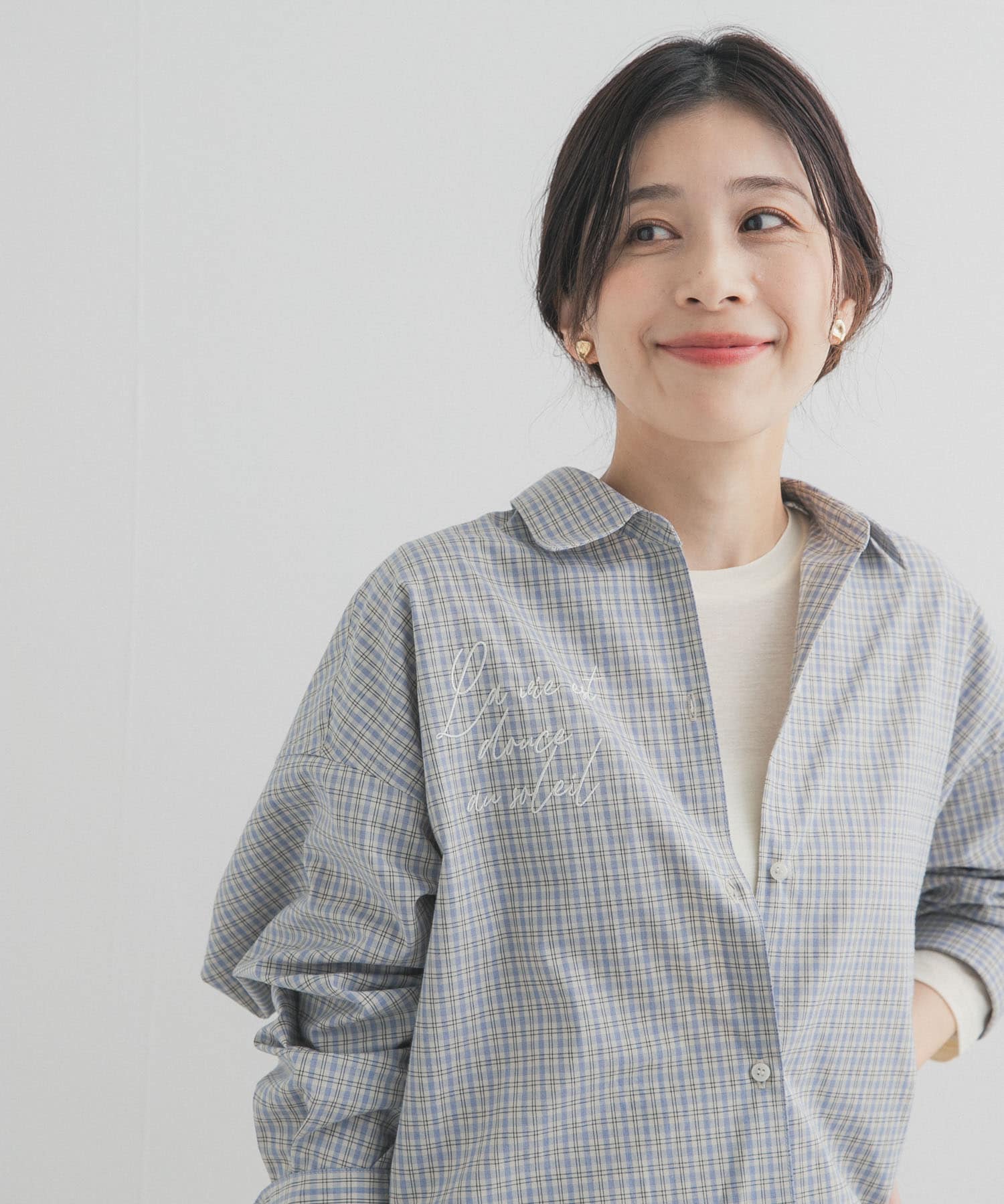 刺繍チェックシャツ