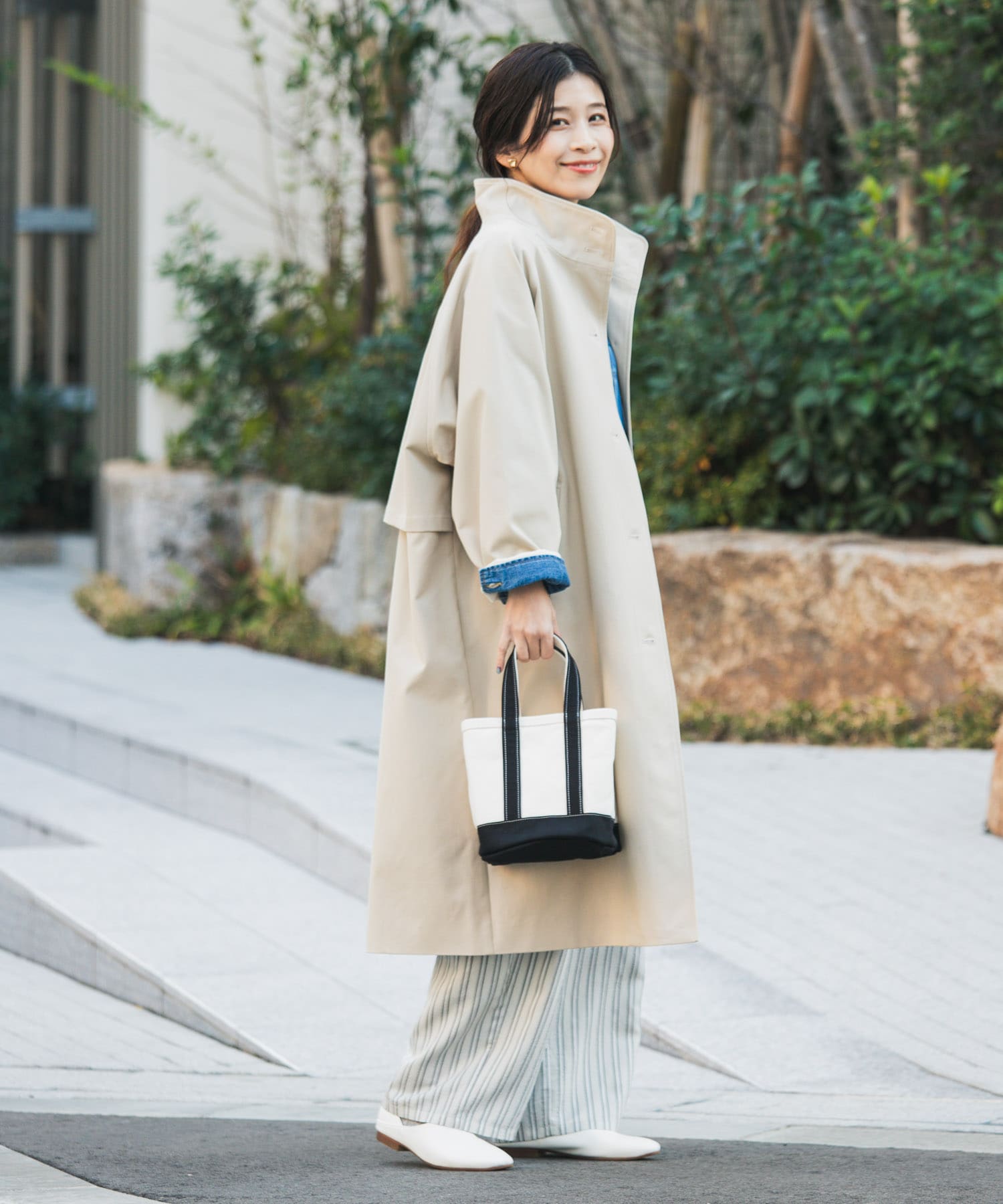 L.BEIGE