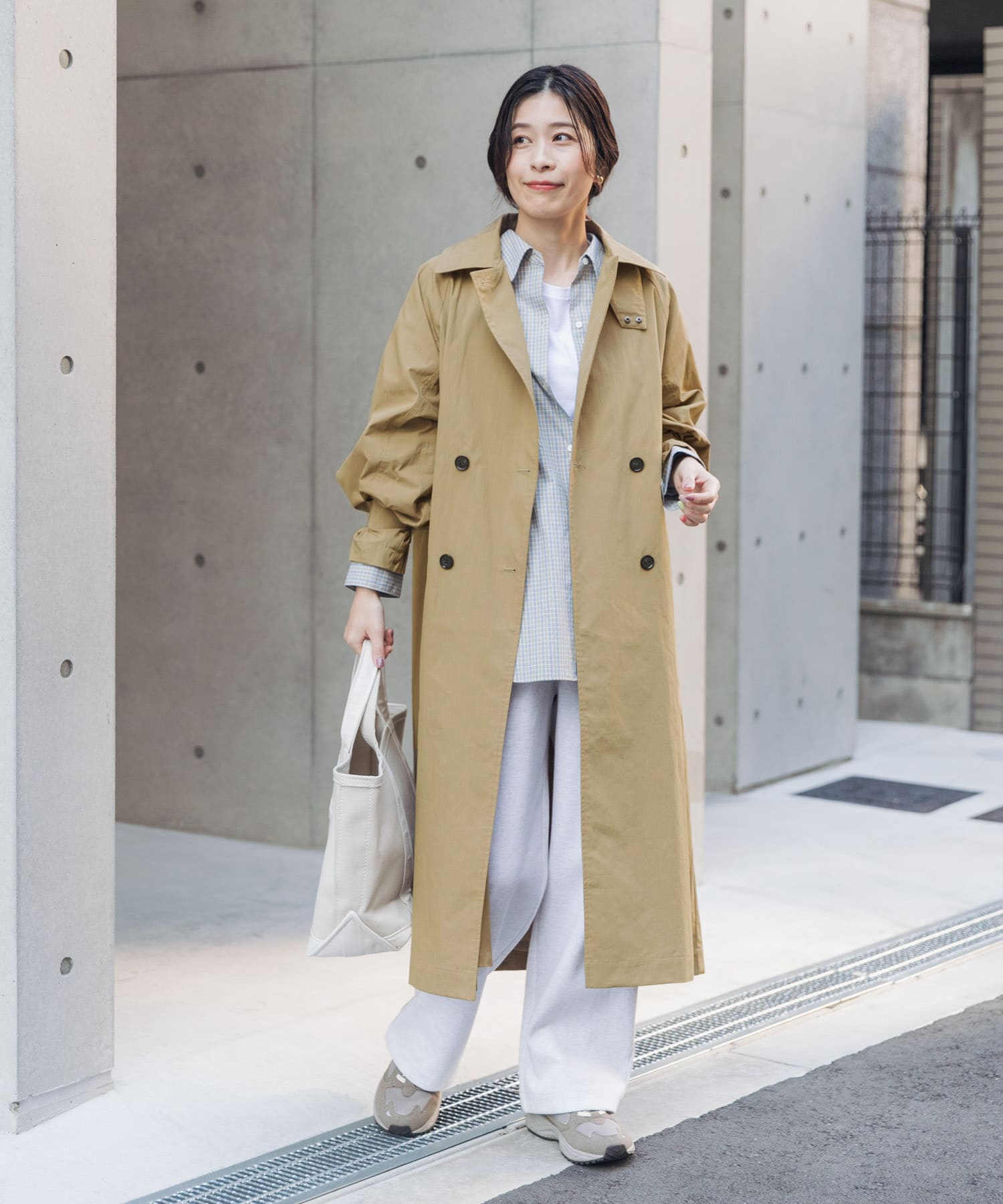 URBAN RESEARCH DOORS 袖ボリュームスタンドコート ベージュ 袖ボリュームスタンドコート(Free BEIGE): アウター｜URBAN RESEARCH