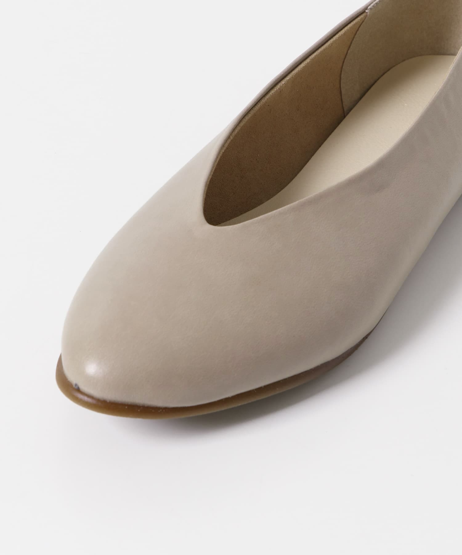 Vカットパンプス GREIGE 36