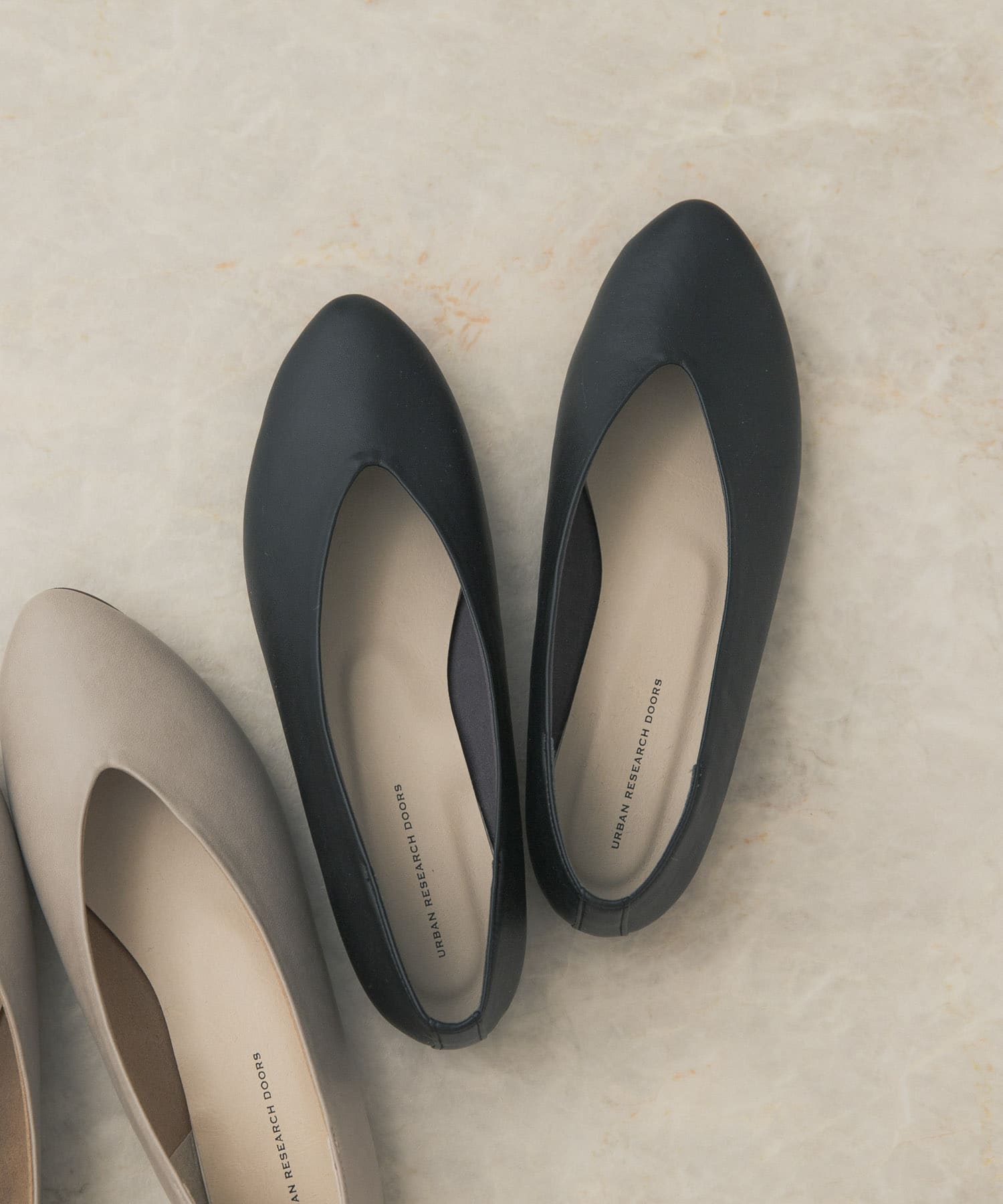 Vカットパンプス BLACK 36