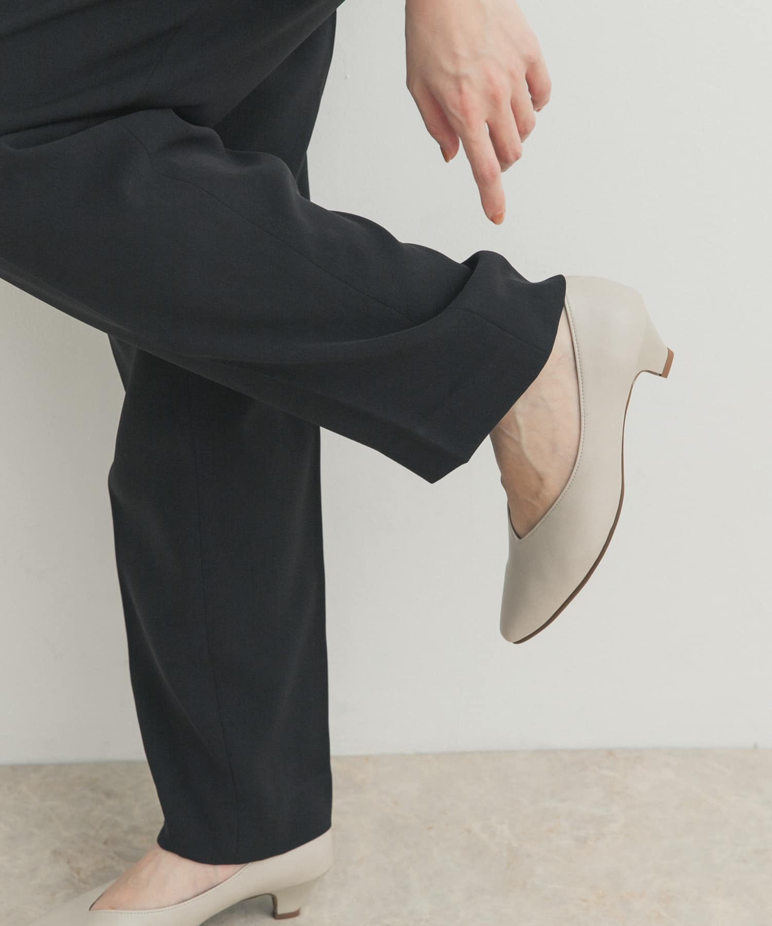 ソフトヒールパンプス L.GREIGE 36