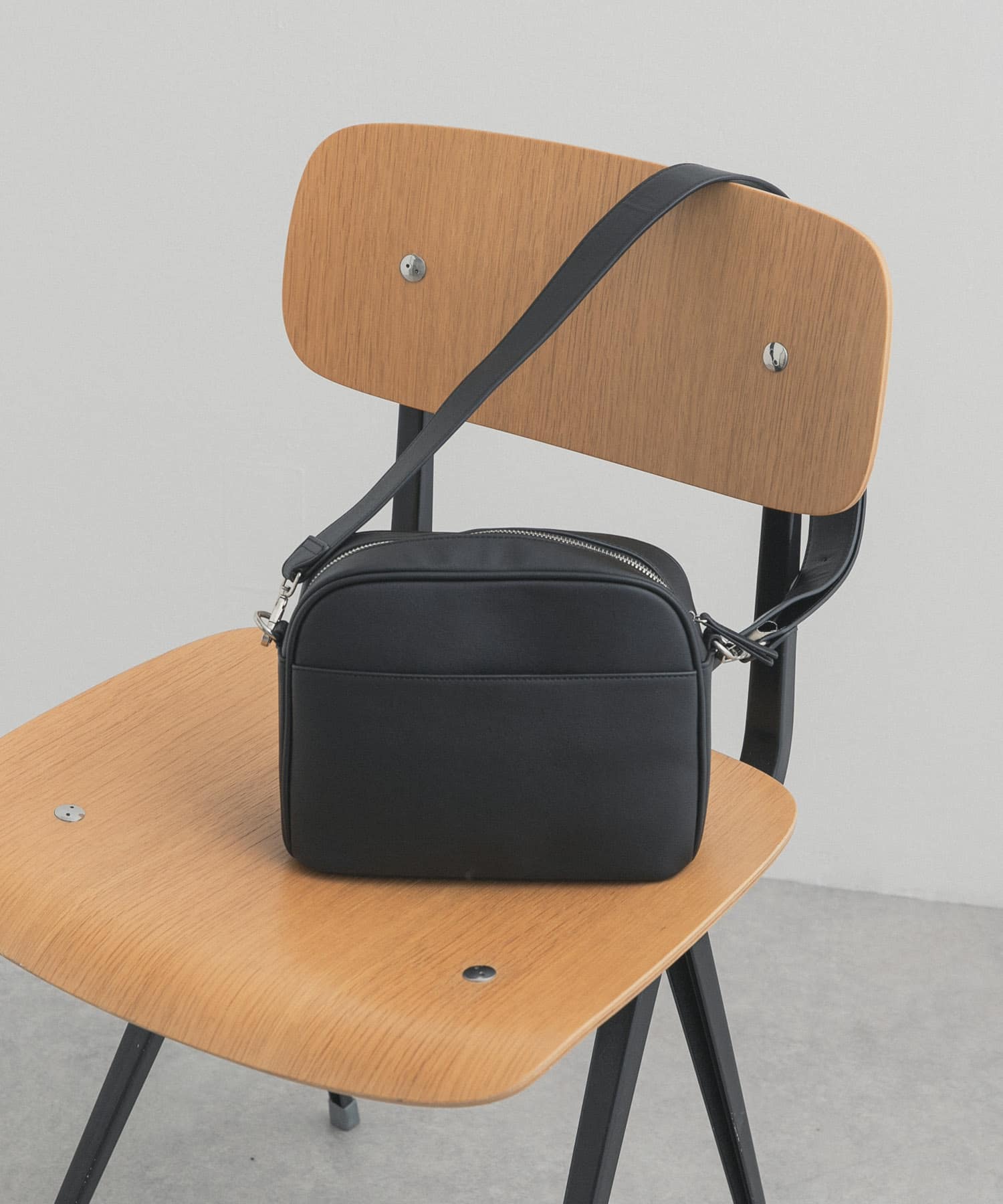 2WAYスクエアショルダーバッグ BLACK One