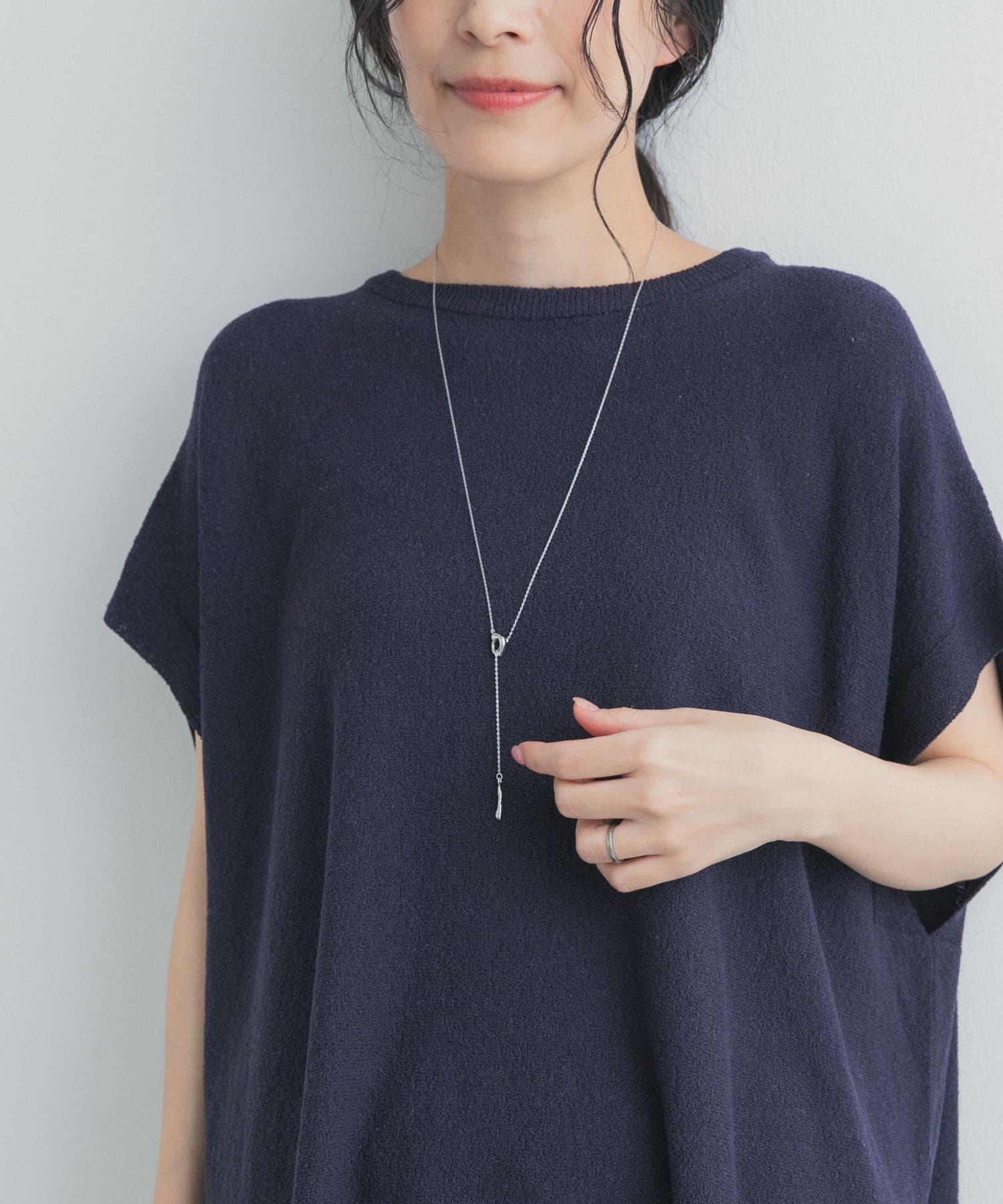 変形マンテルネックレス