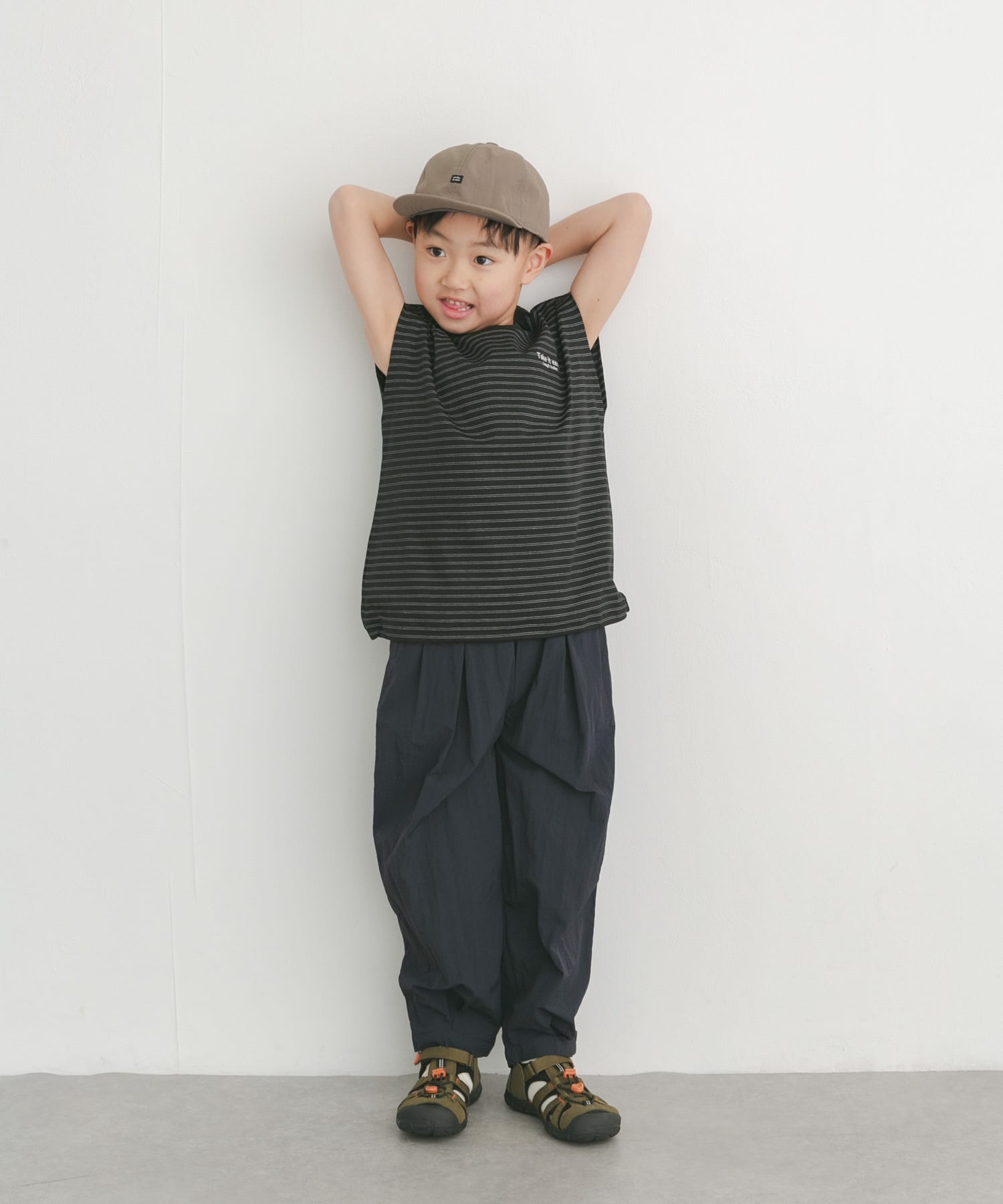 撥水タックワイドパンツ(KIDS)(105(100-110) D.NAVY): キッズ｜URBAN