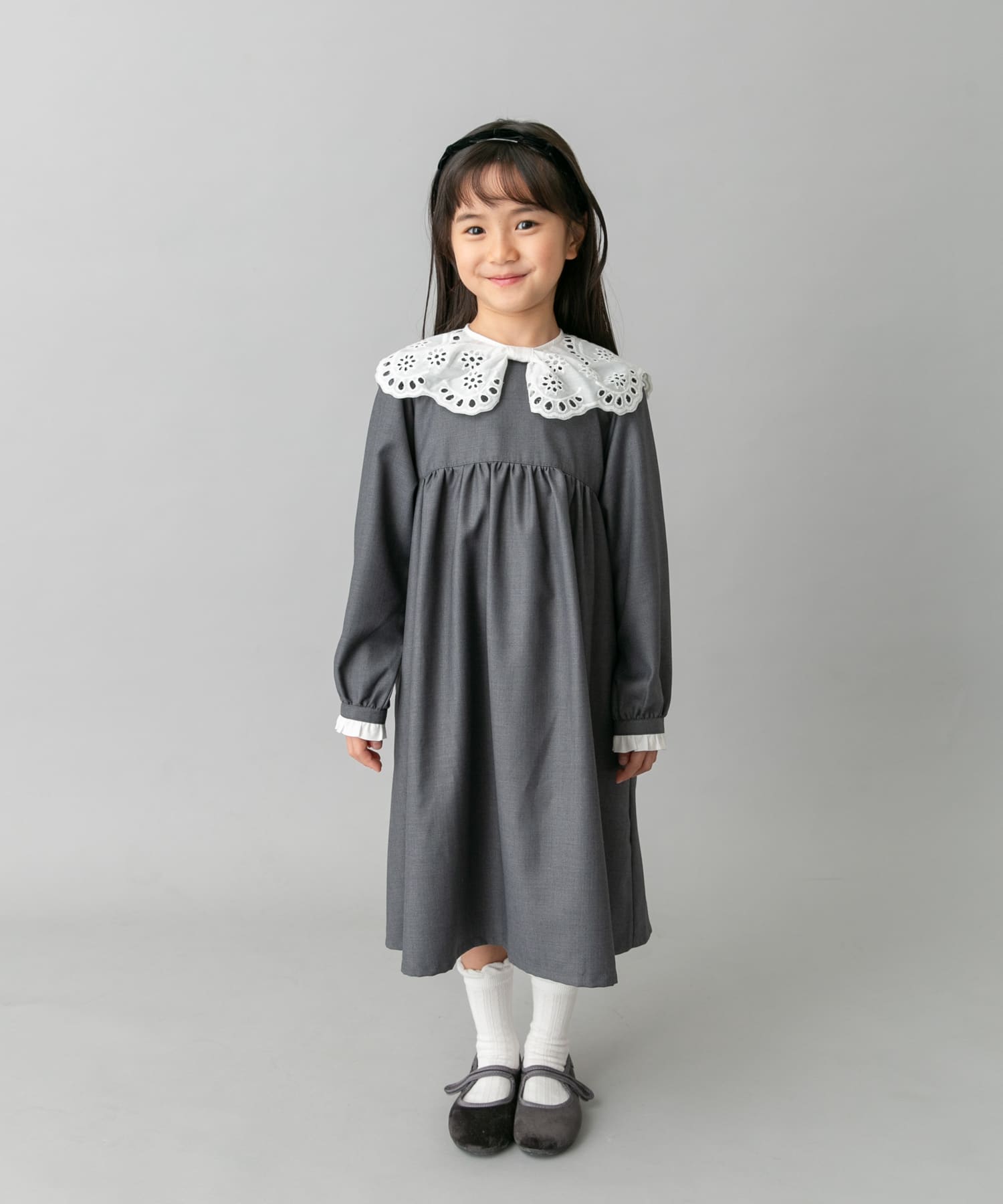 GRAY