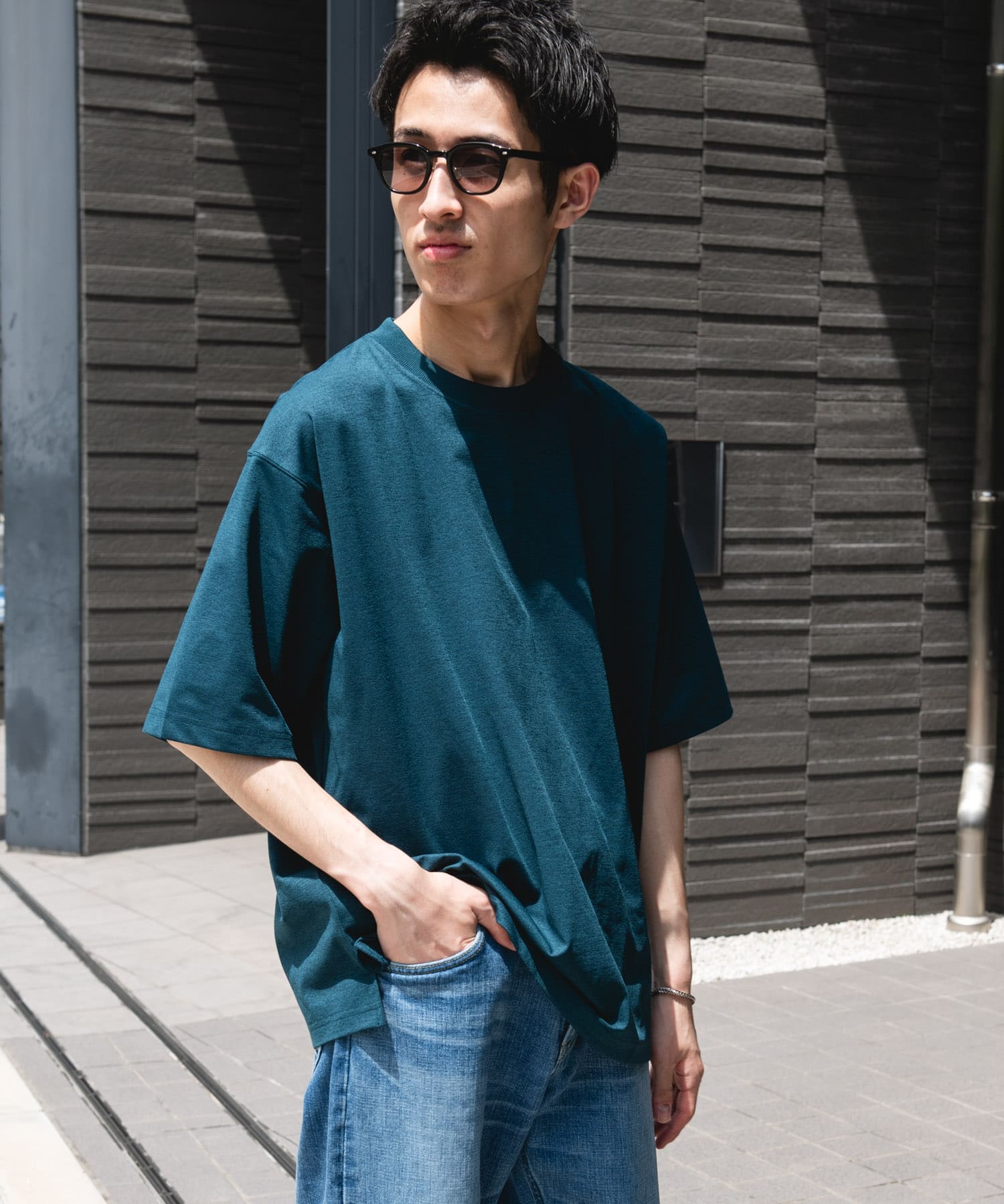 BLUE GREEN