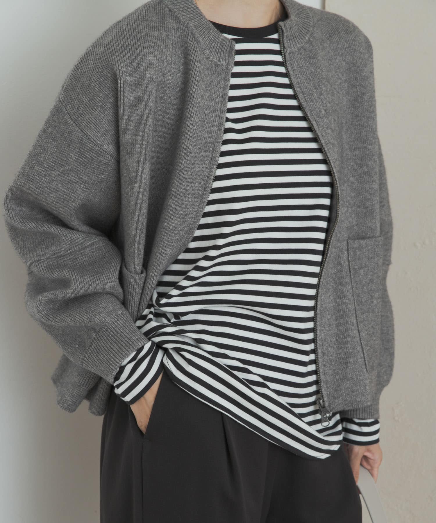 コットンラウンドヘムカットソー OFF × BLK S