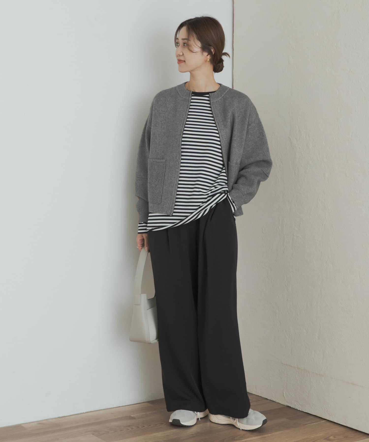 コットンラウンドヘムカットソー OFF × BLK S