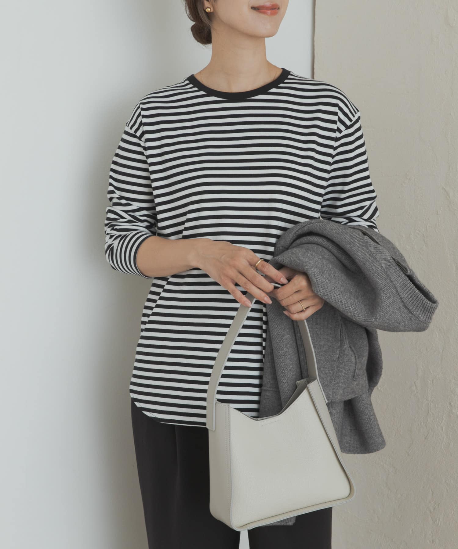 コットンラウンドヘムカットソー OFF × BLK S