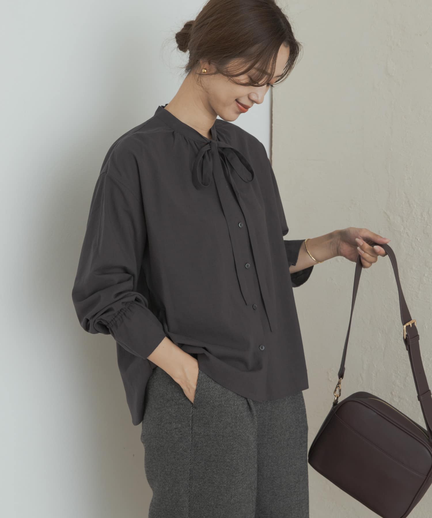 コットンレーヨンリボンブラウス CHARCOAL M