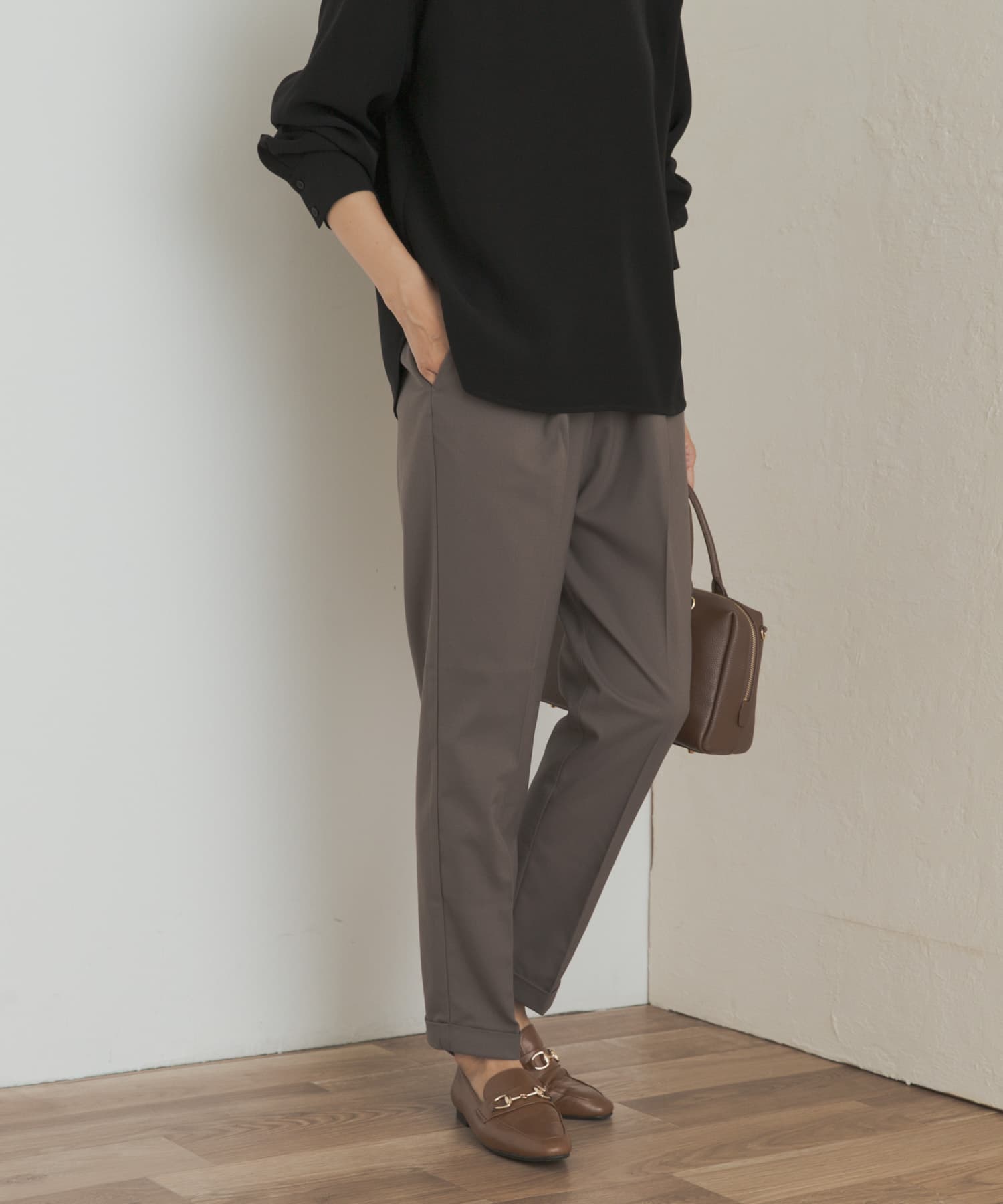 KHAKI