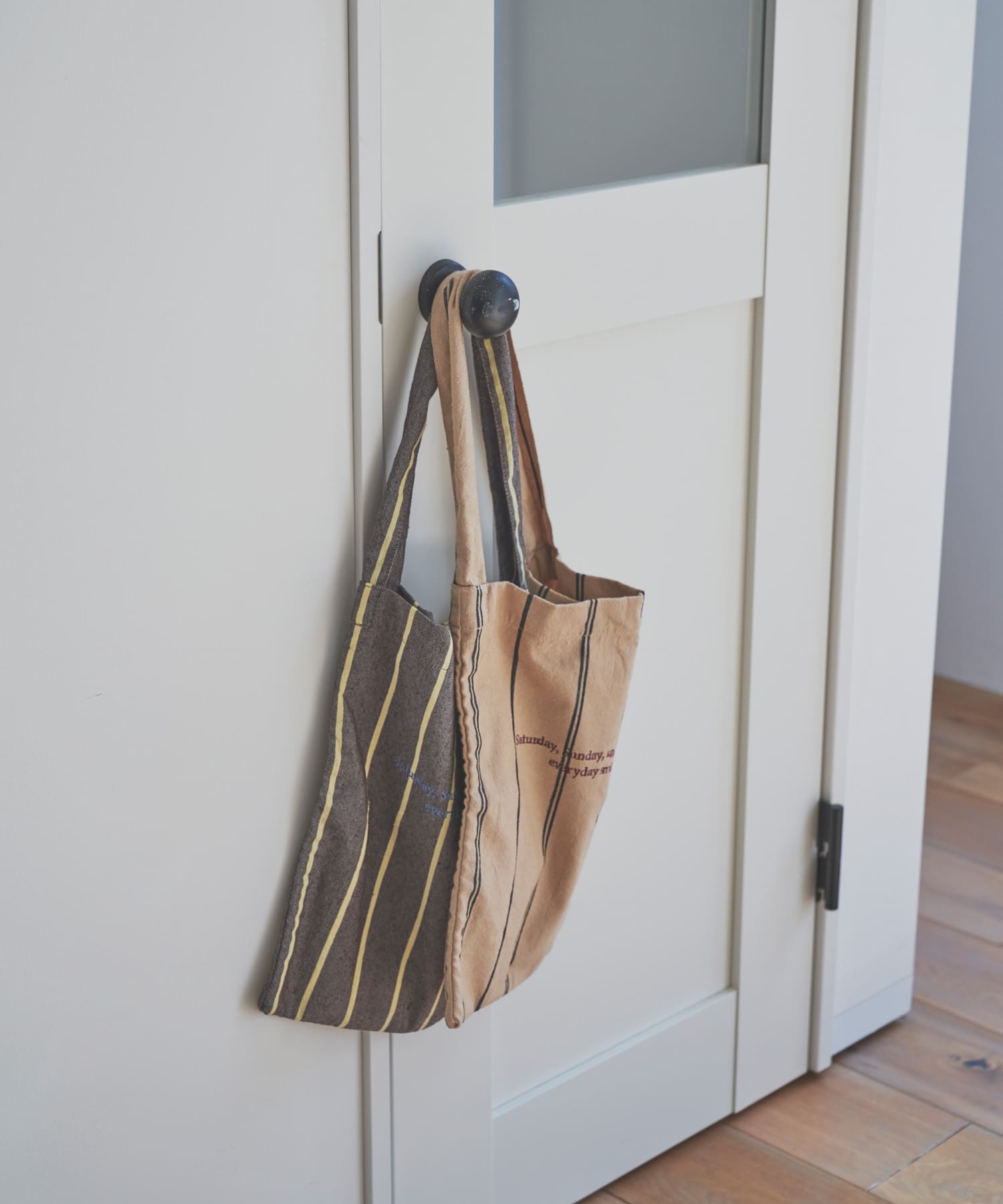 『別注』beej×DOORS　ロゴエコバッグ BEIGE one