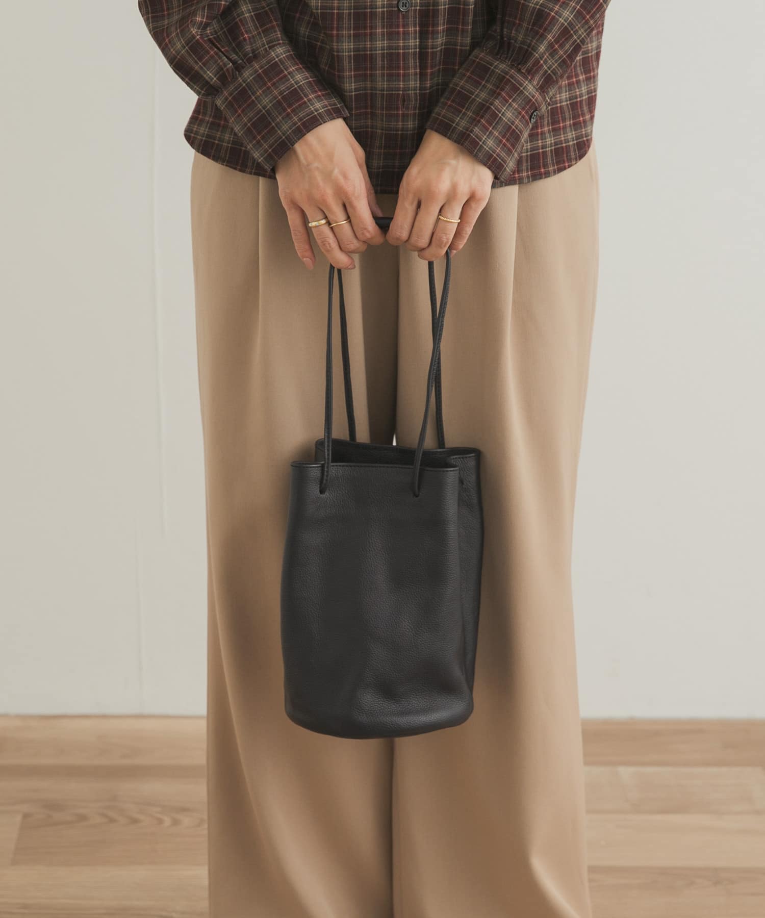 2WAYレザーバッグ BLACK one