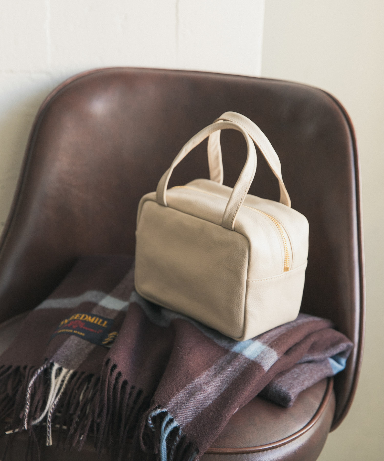 レザーボストンバッグ