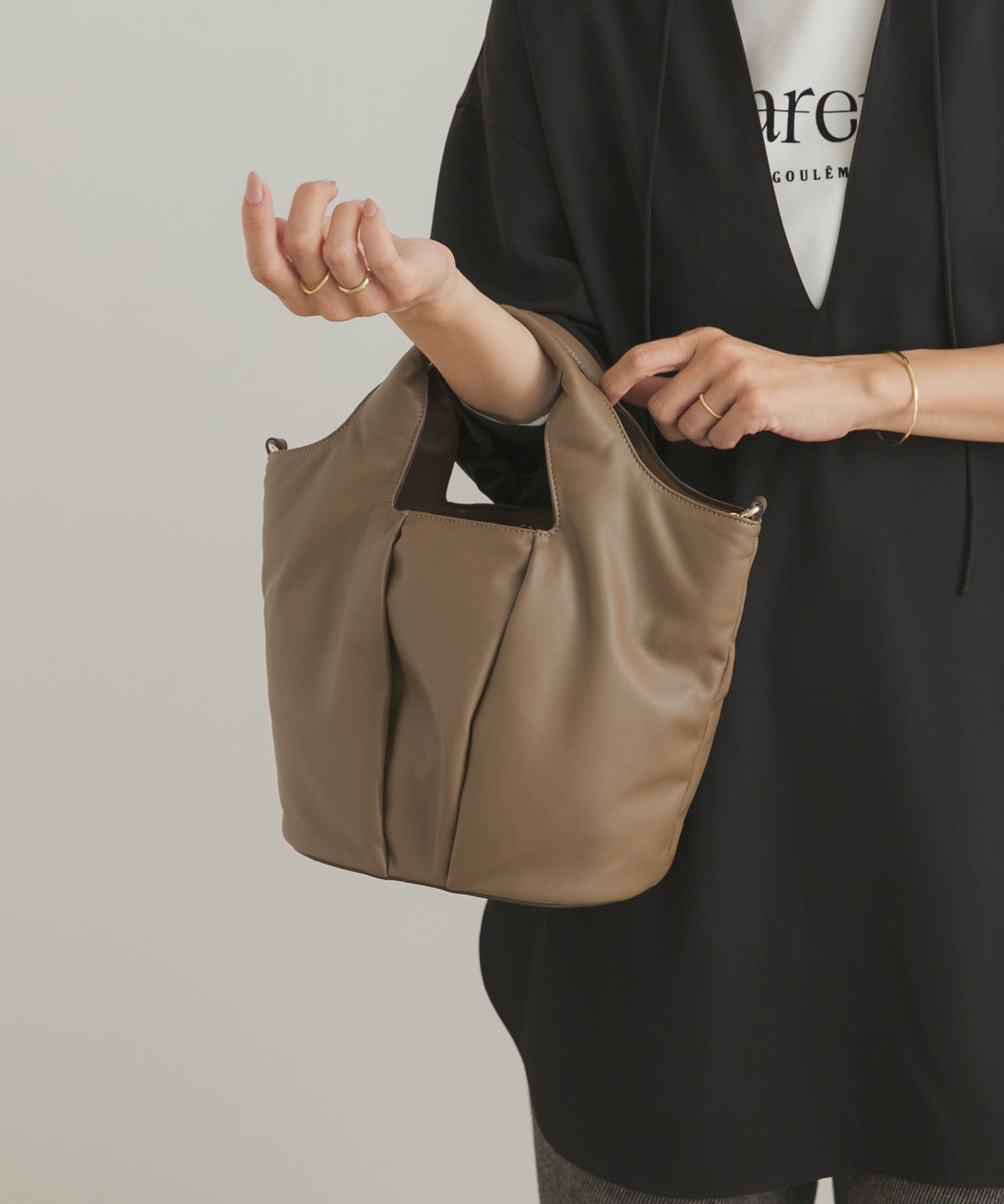 パファーハンドルバッグ BROWN one