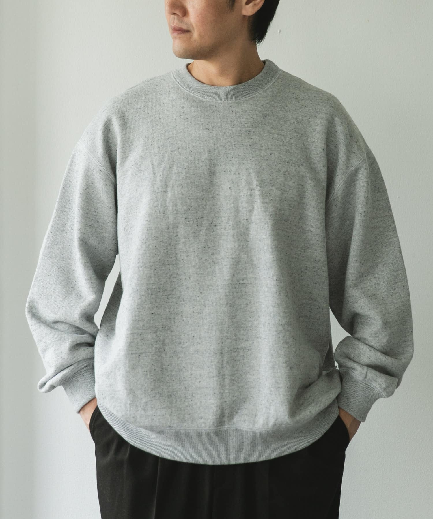 TOP GRAY