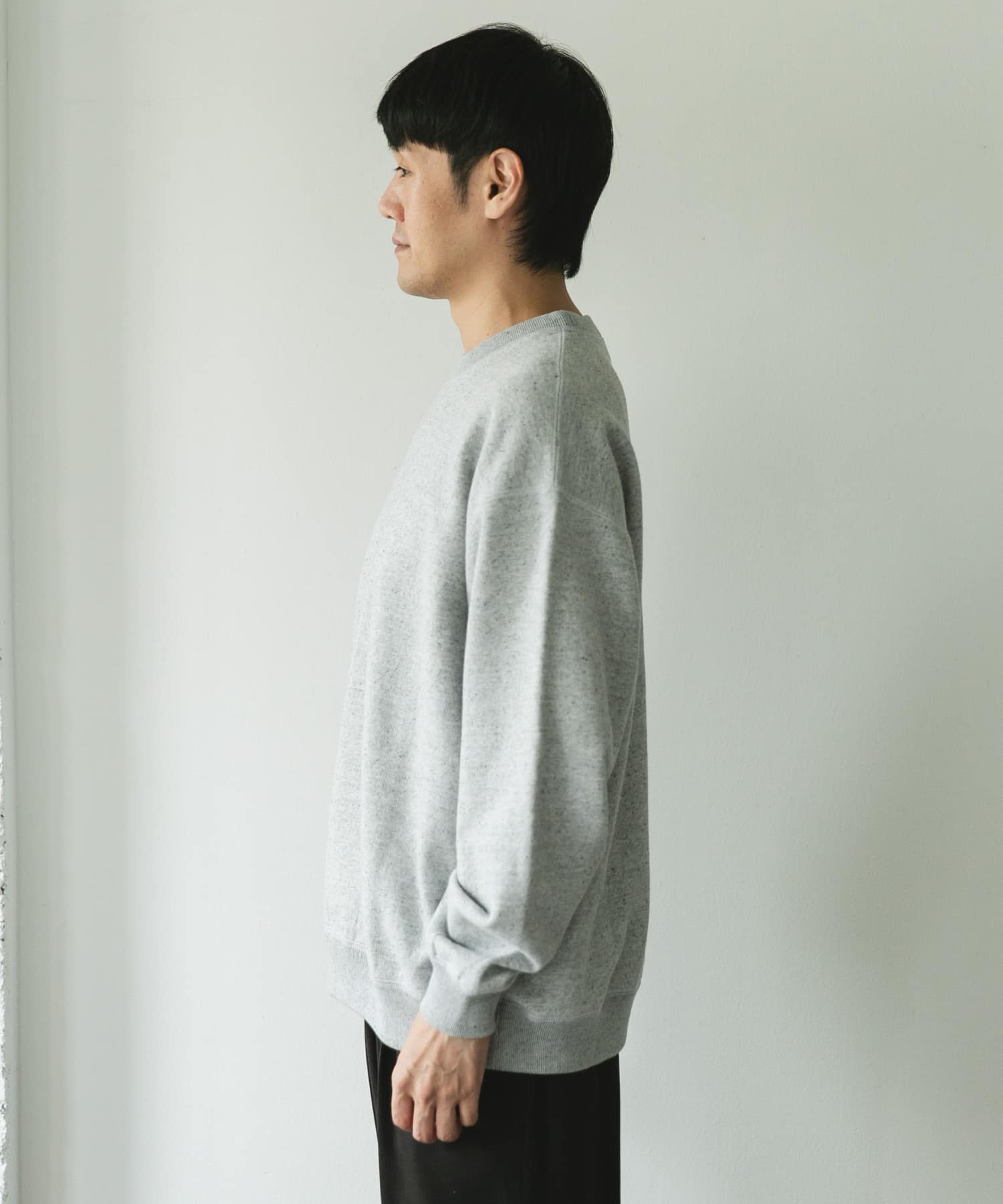 TOP GRAY