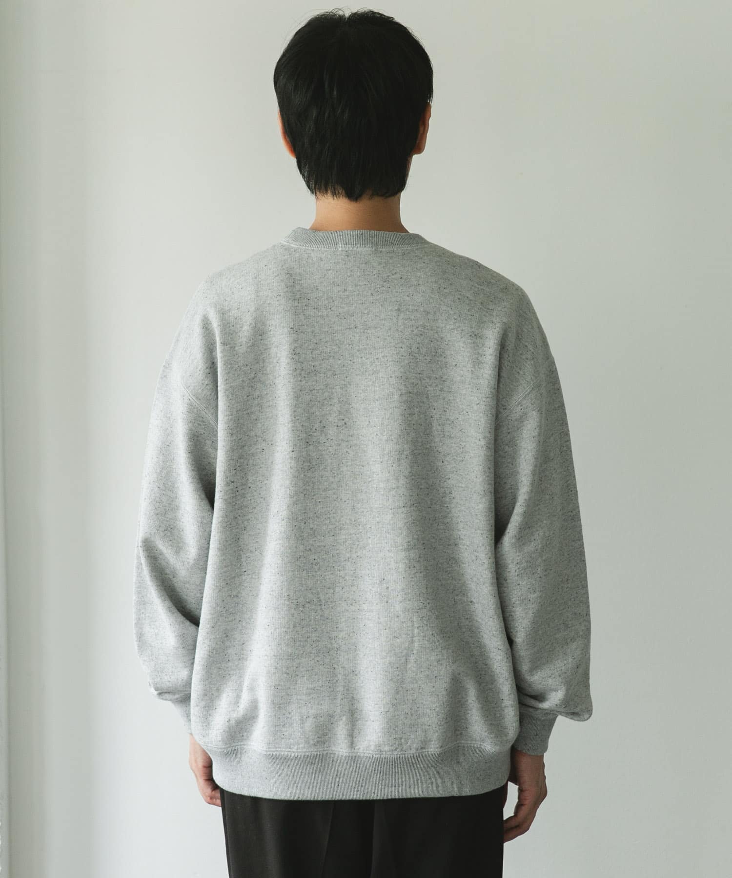 TOP GRAY
