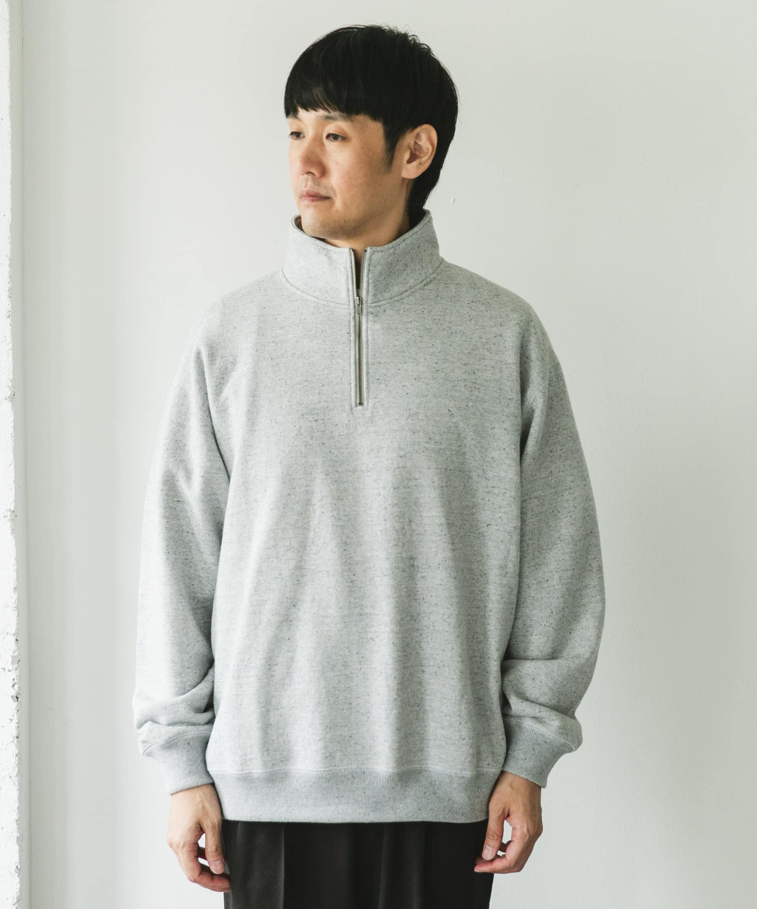 TOP GRAY