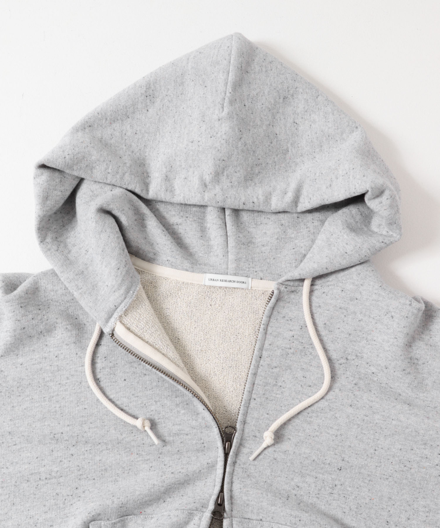 TOP GRAY