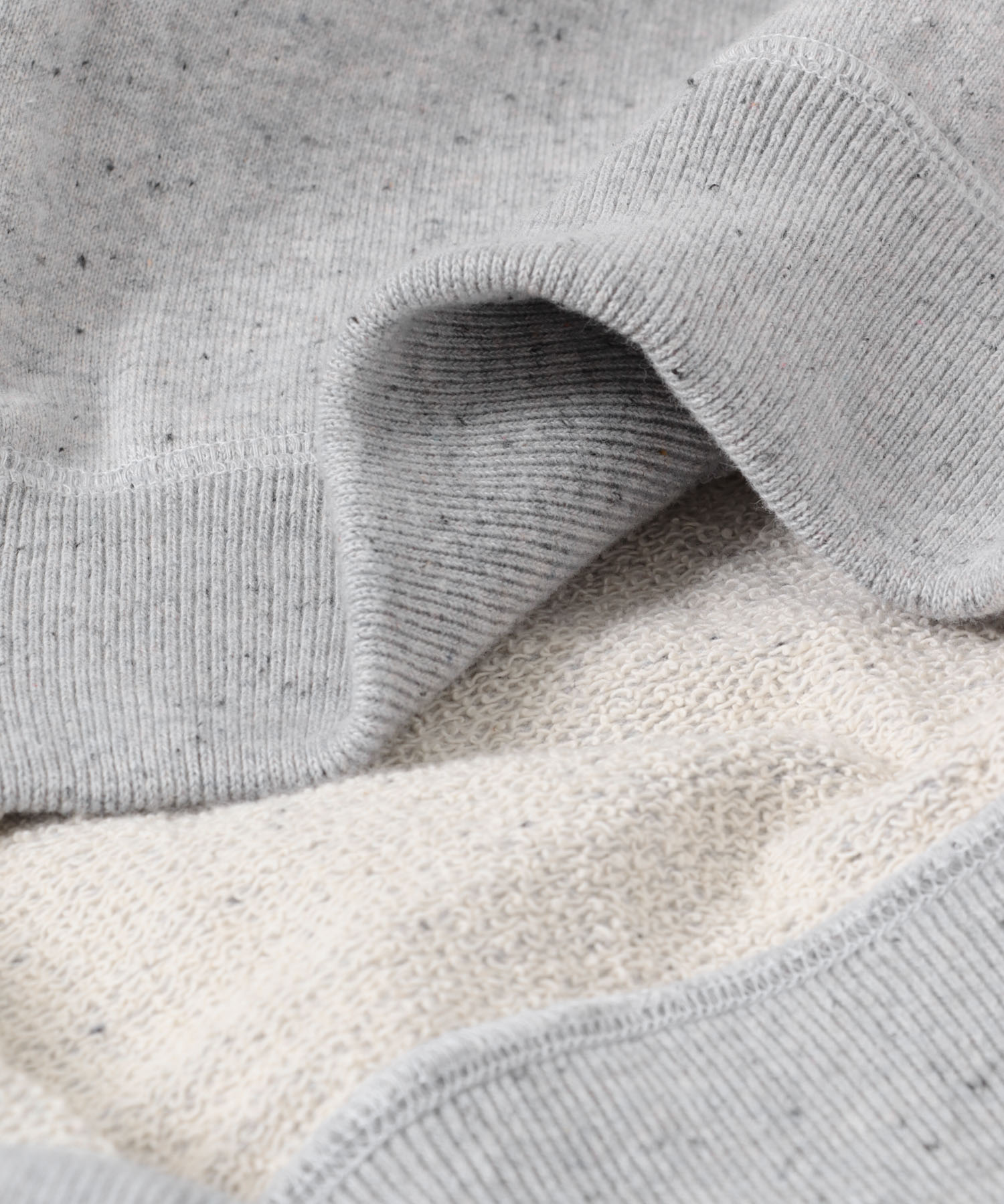 TOP GRAY