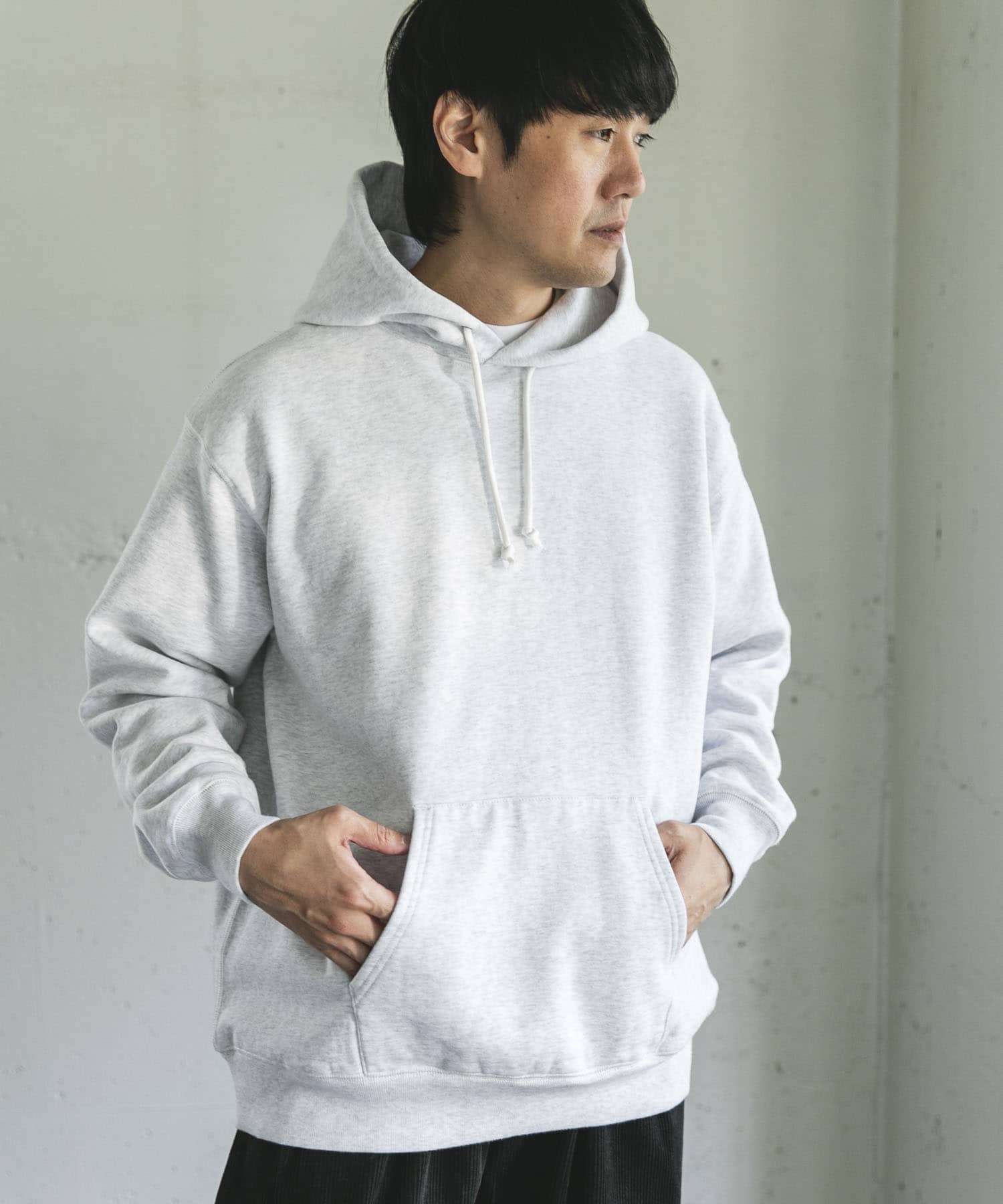 ASH GRAY