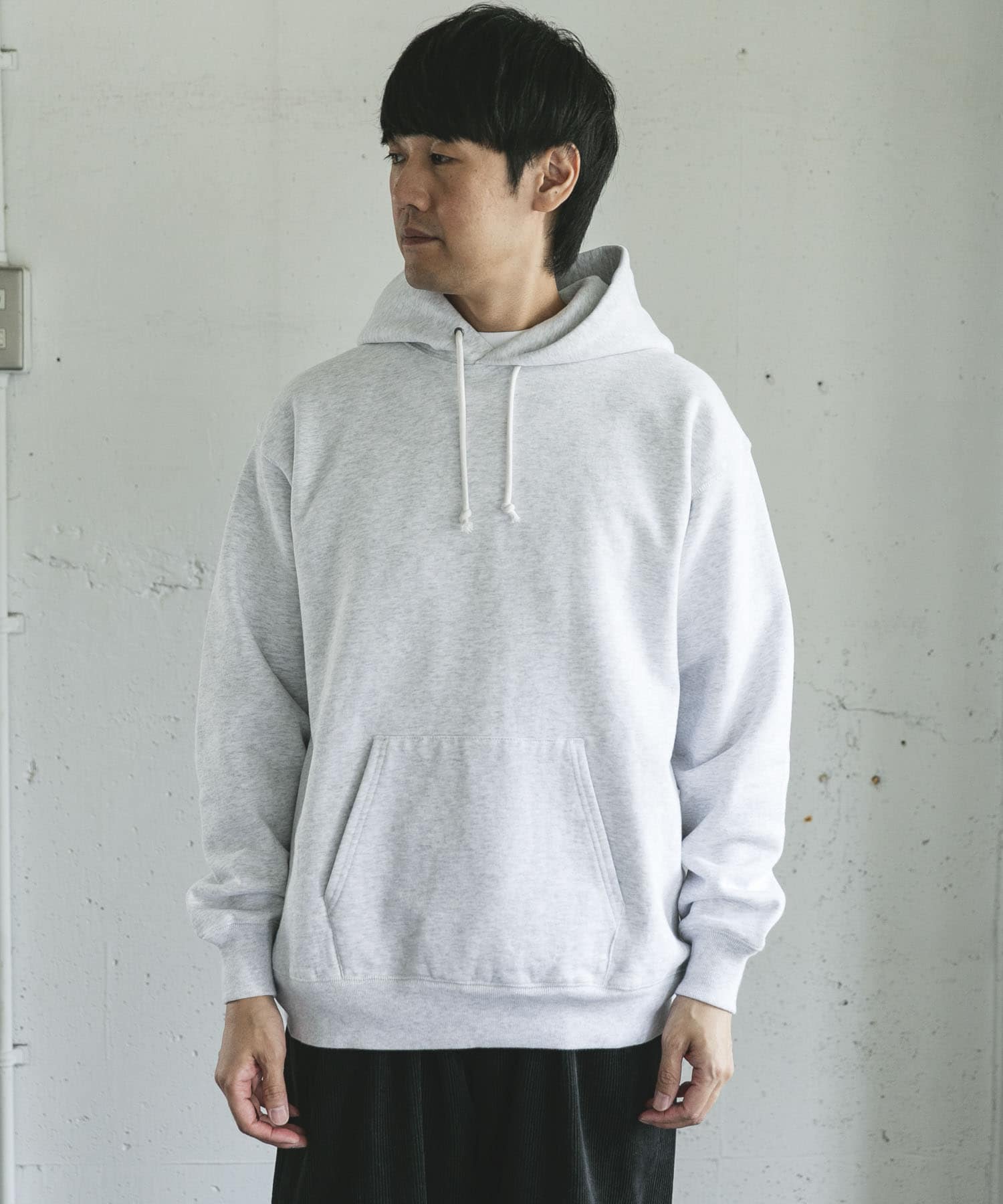 ASH GRAY