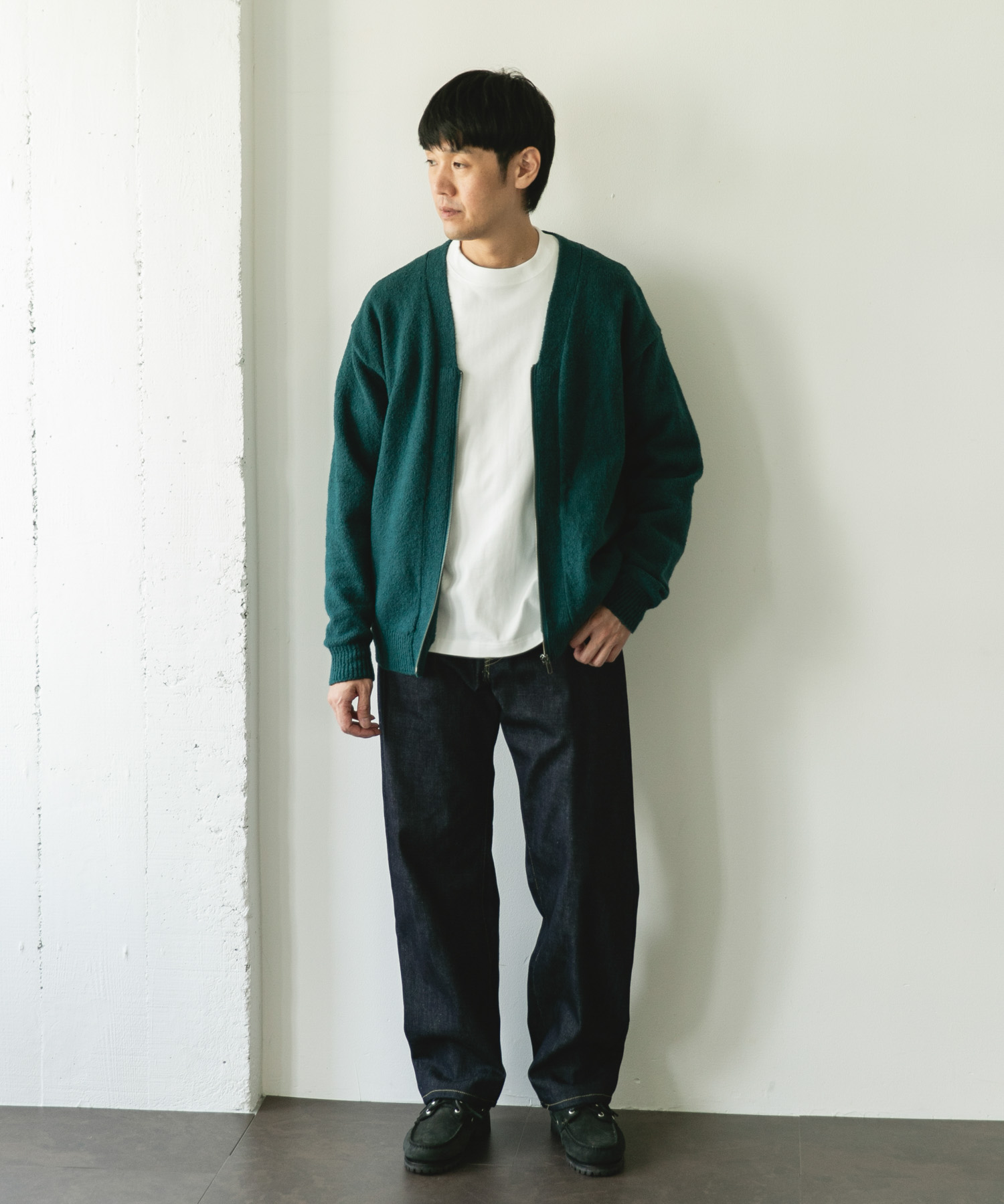 GREEN