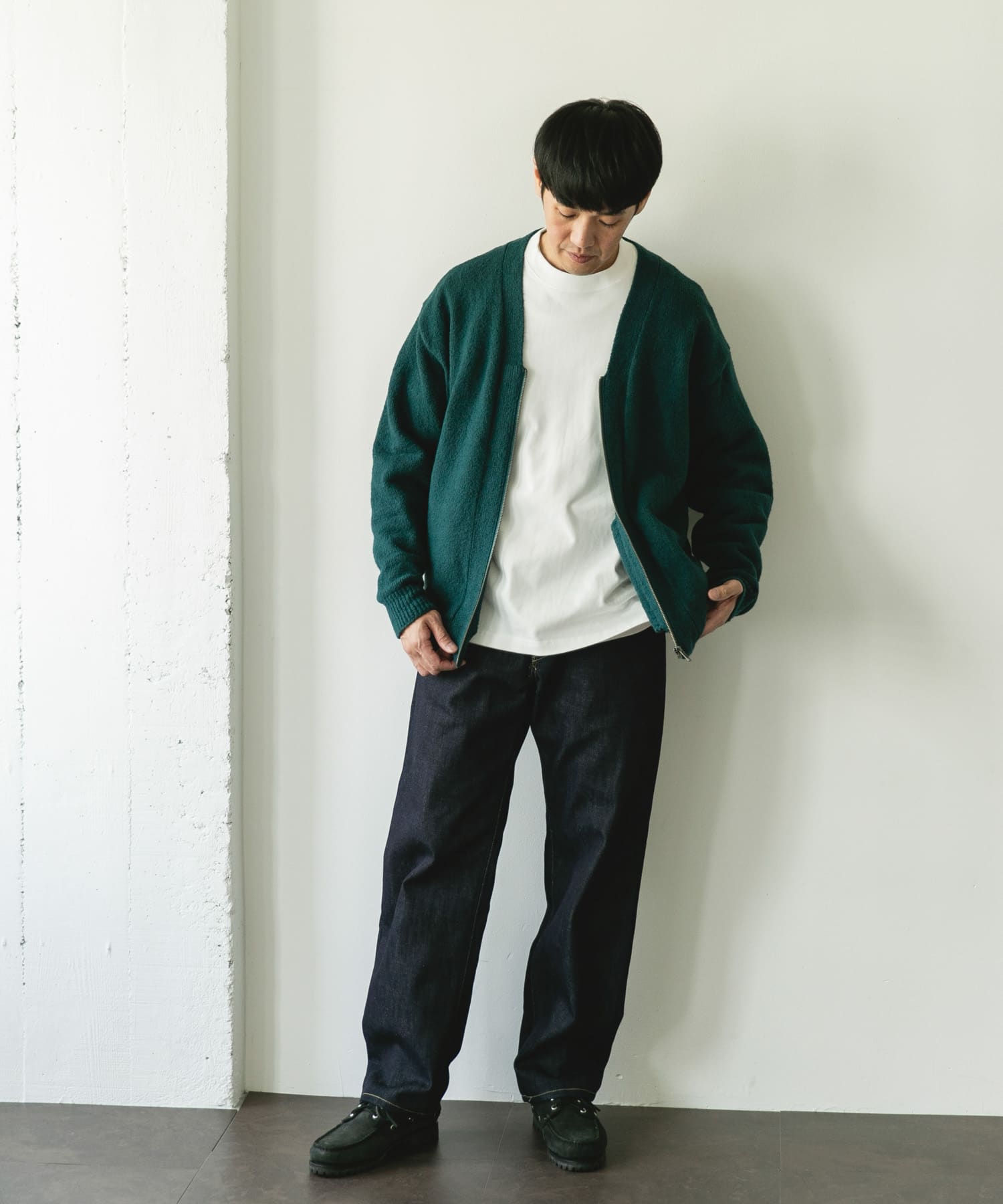 GREEN