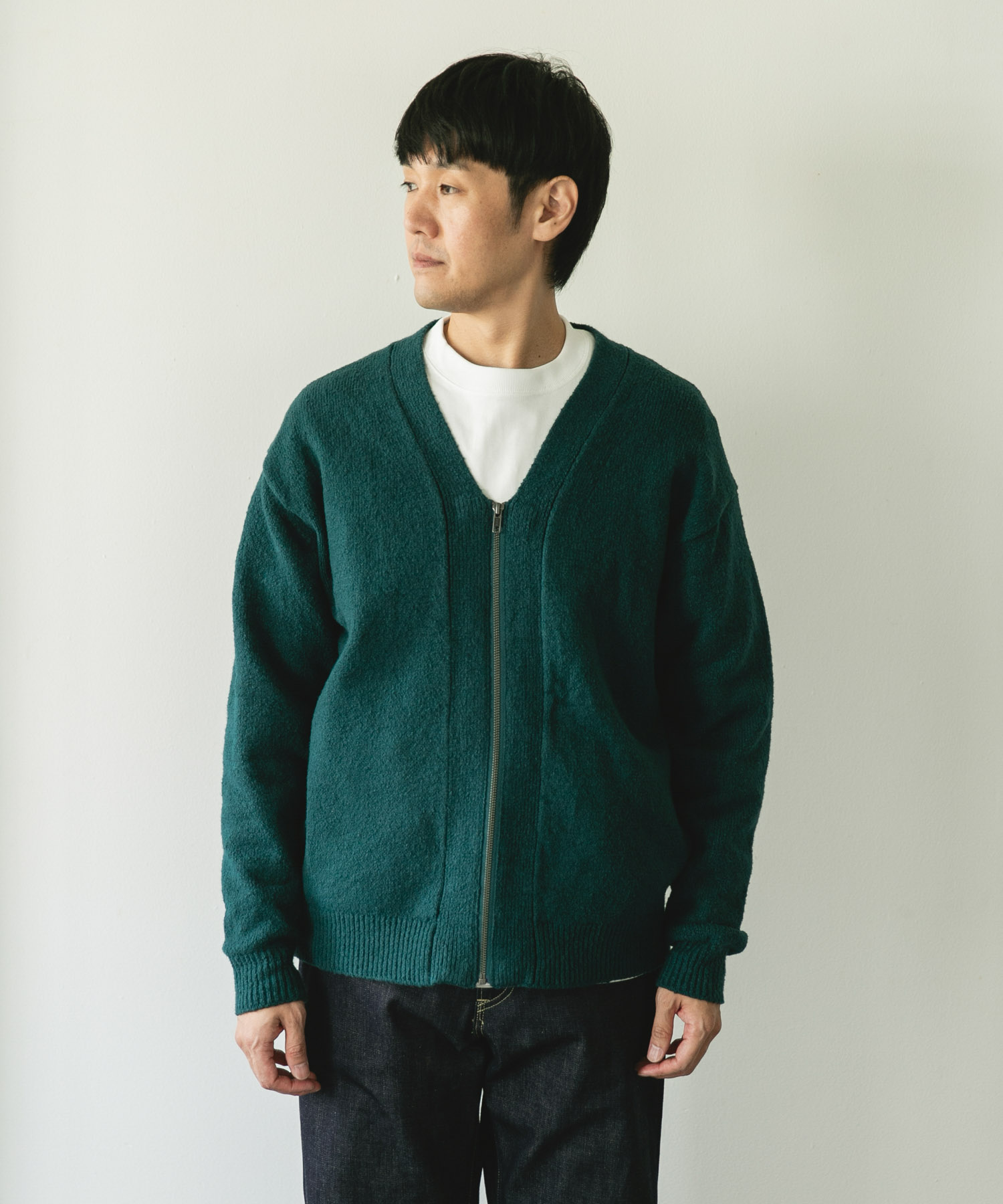 GREEN