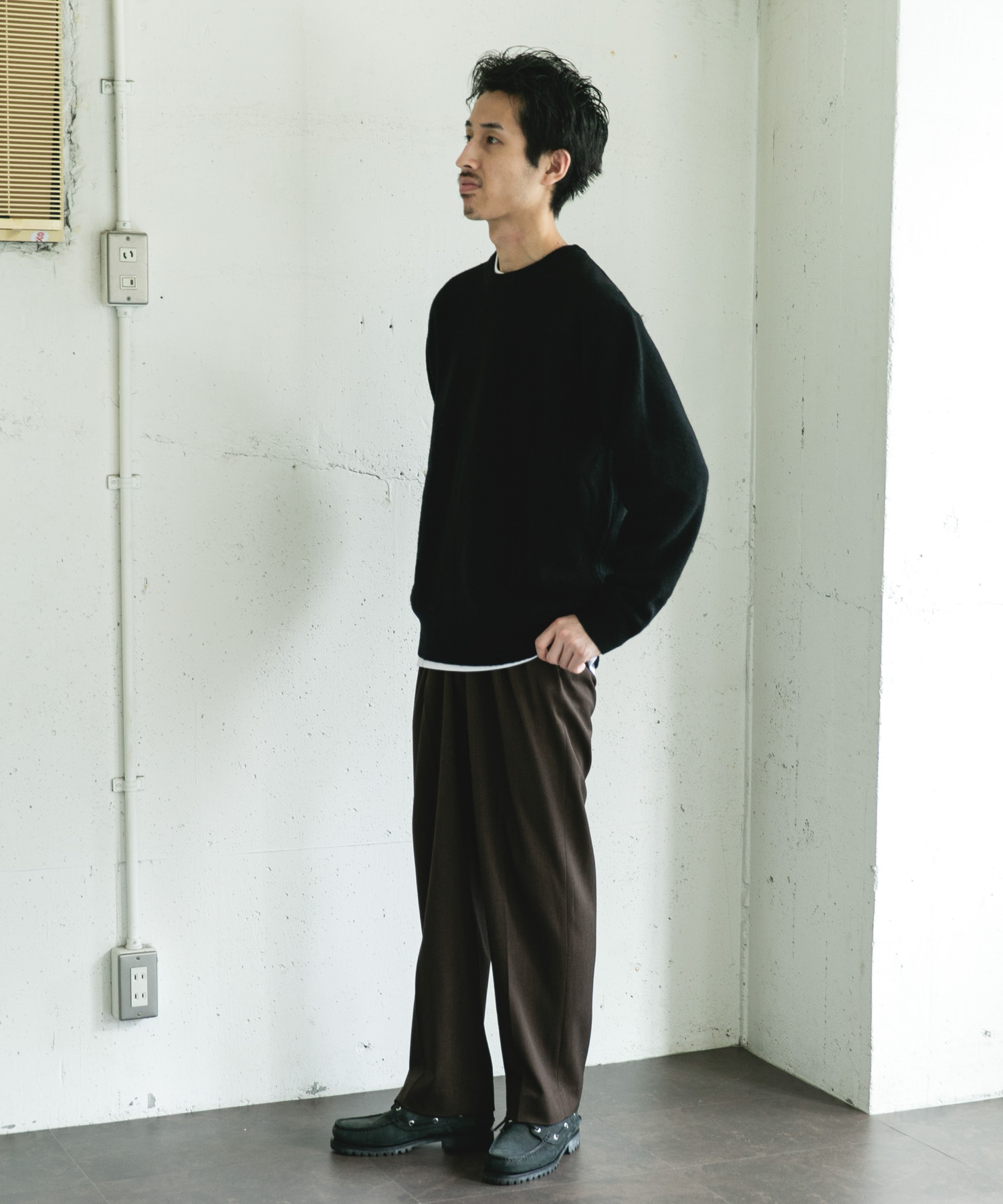 ハミルトンウールクルーネックニット BLACK M