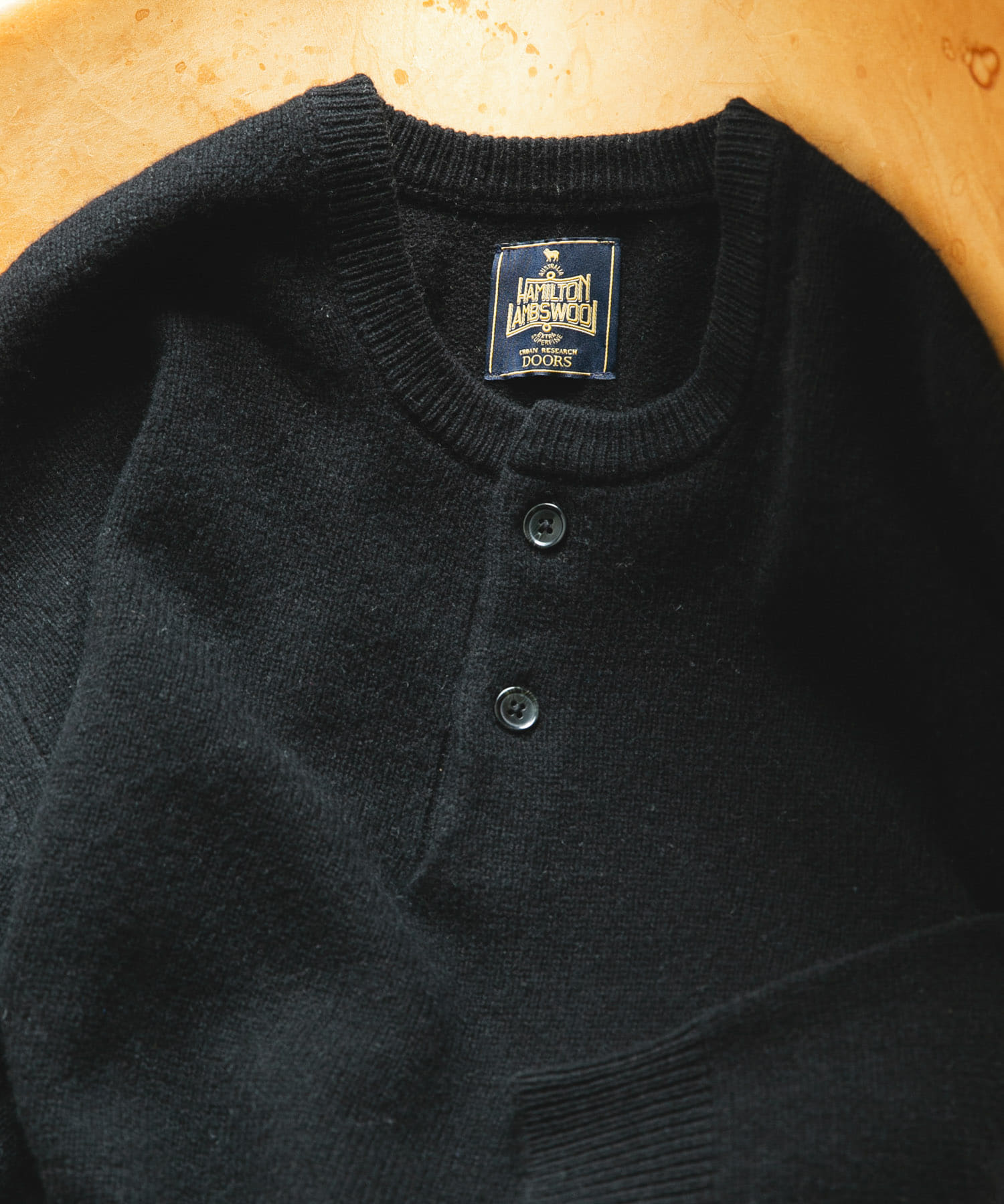 ハミルトンウールヘンリーネックニット