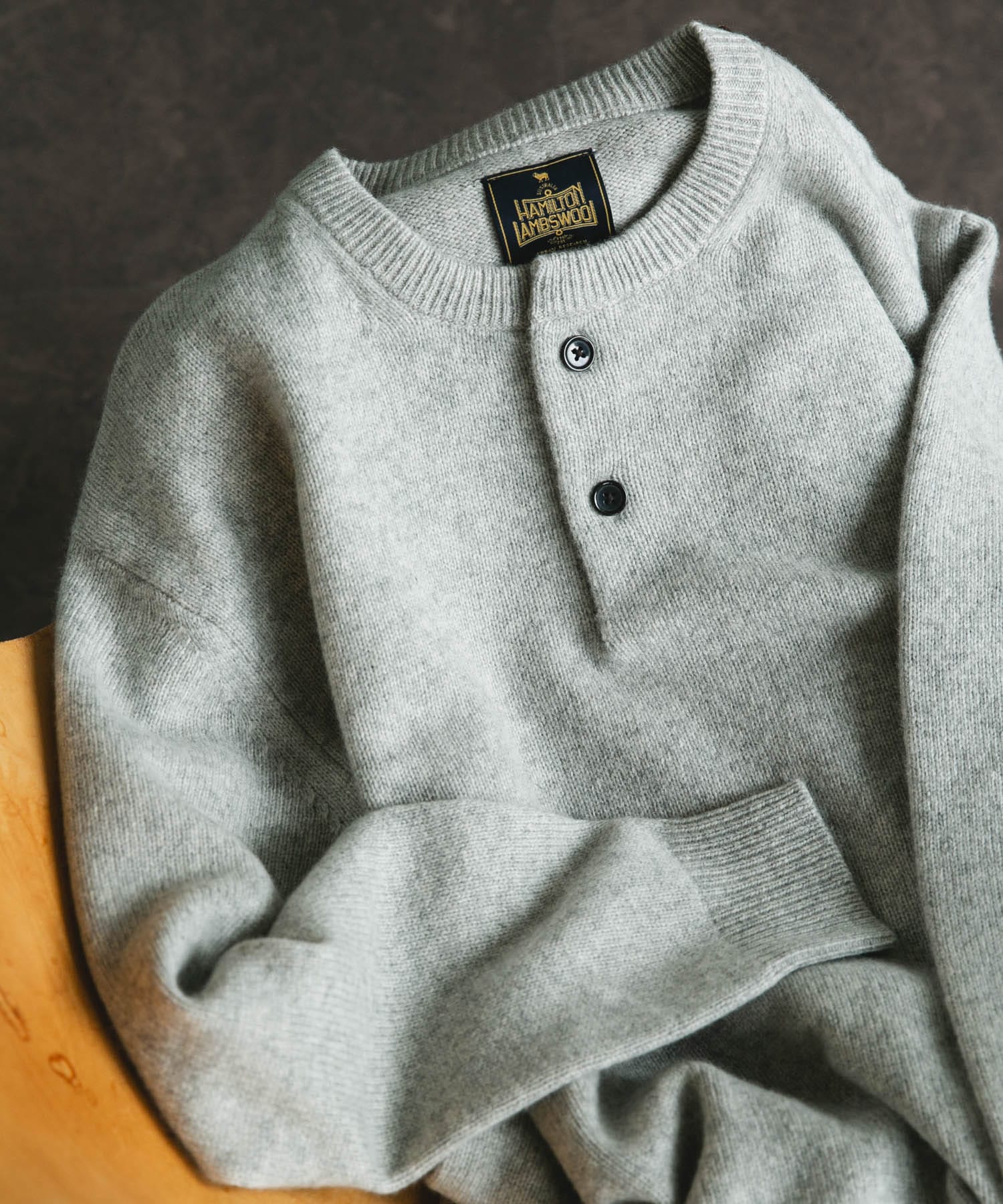 ハミルトンウールヘンリーネックニット