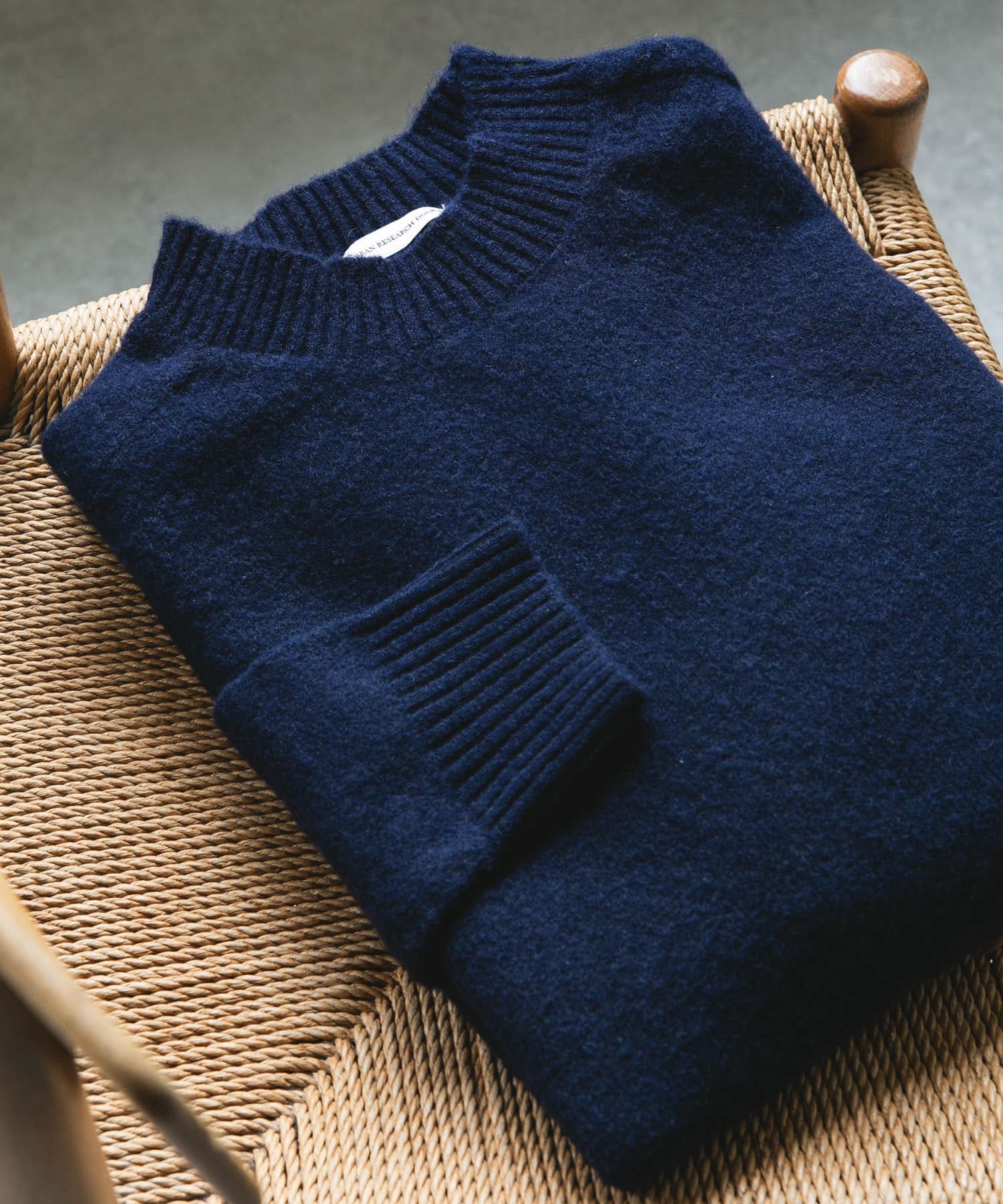 ウール混もちもちハイネックニット NAVY M