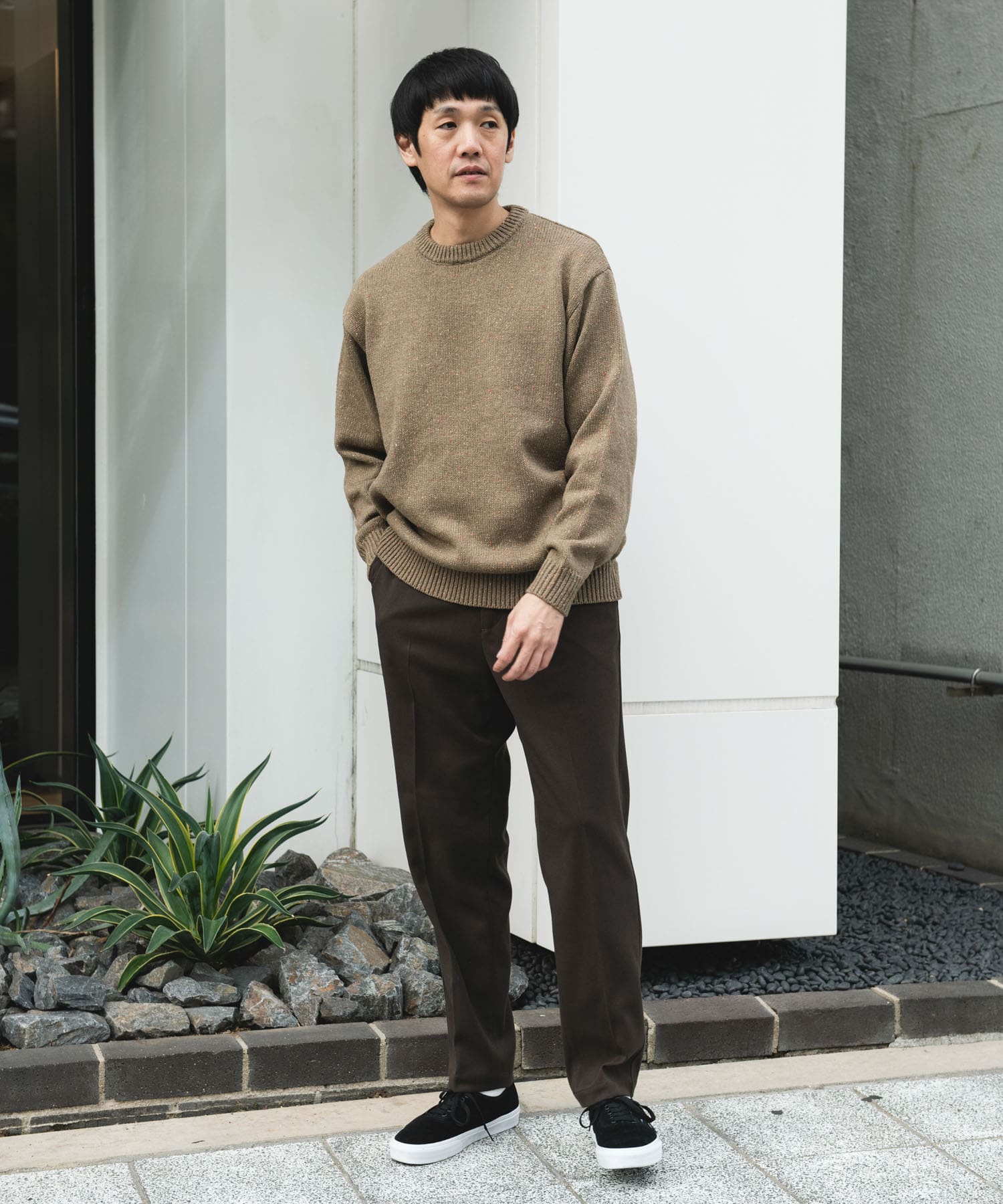 BEIGE