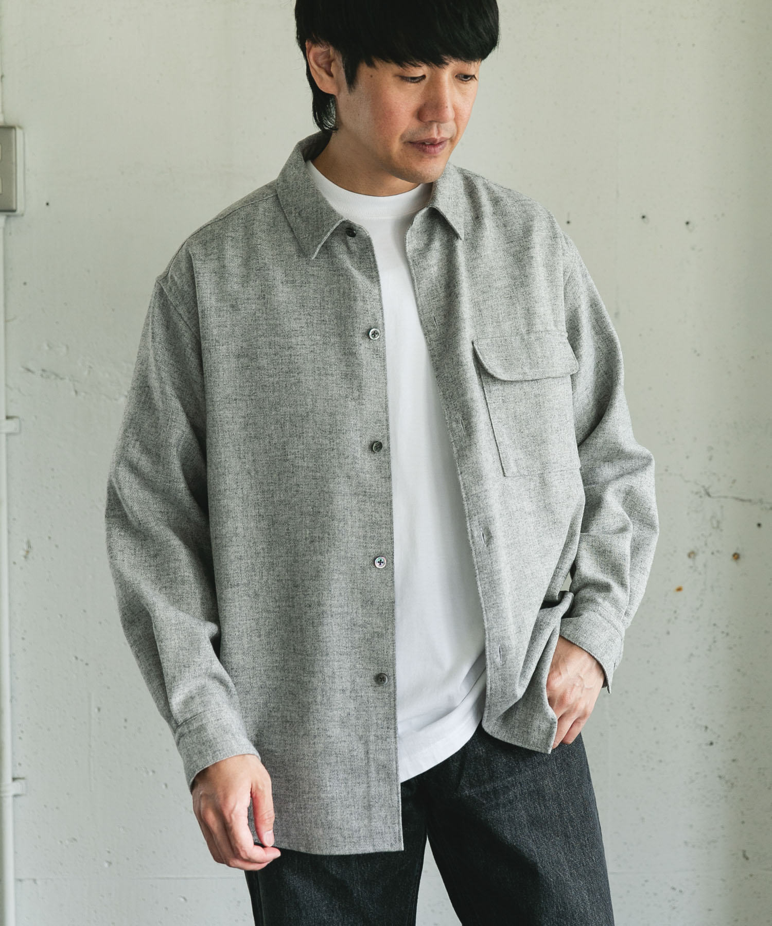 TOP GRAY