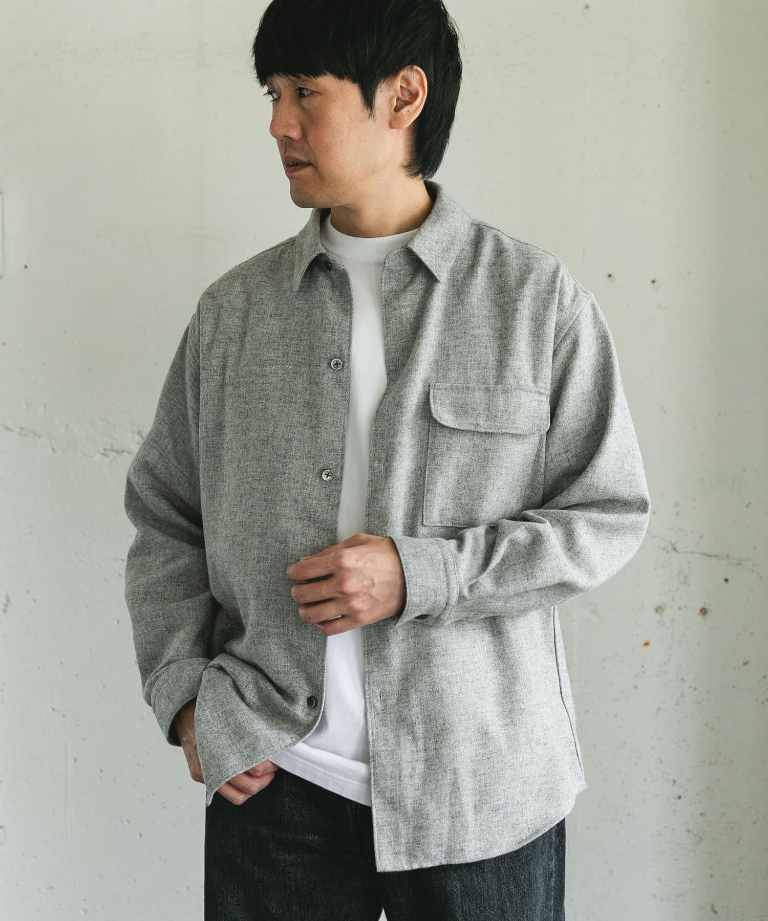TOP GRAY