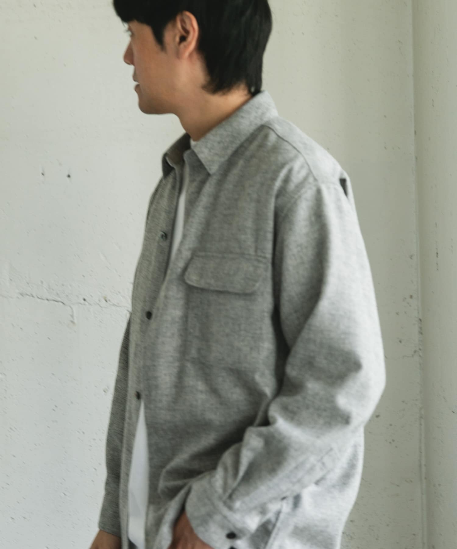 TOP GRAY
