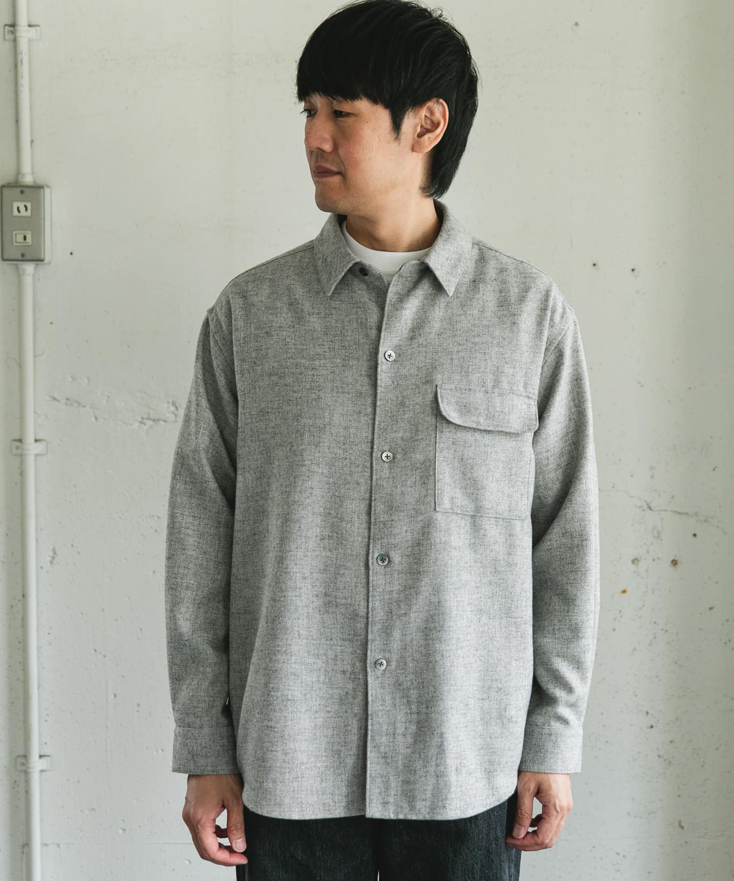TOP GRAY