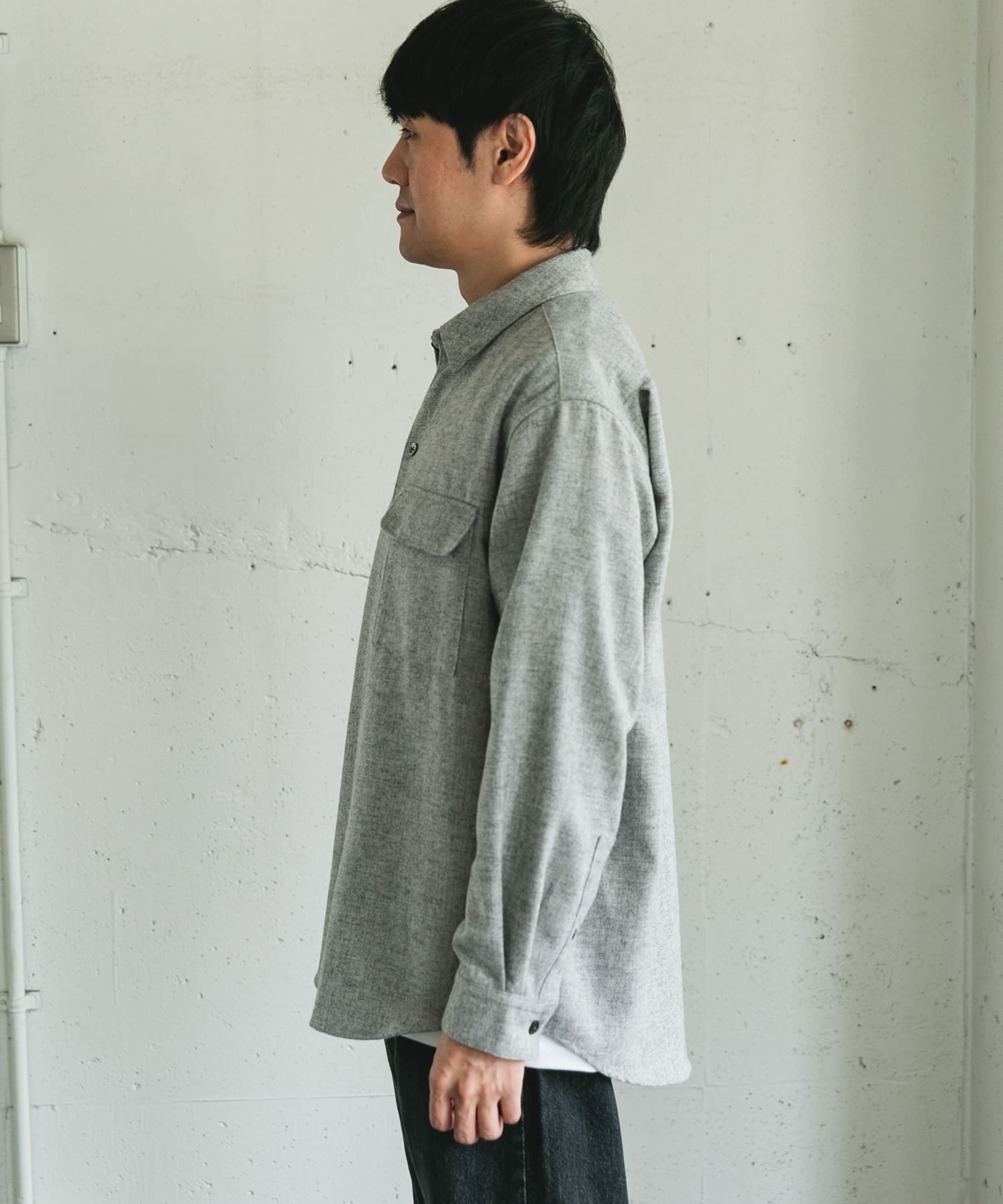 TOP GRAY