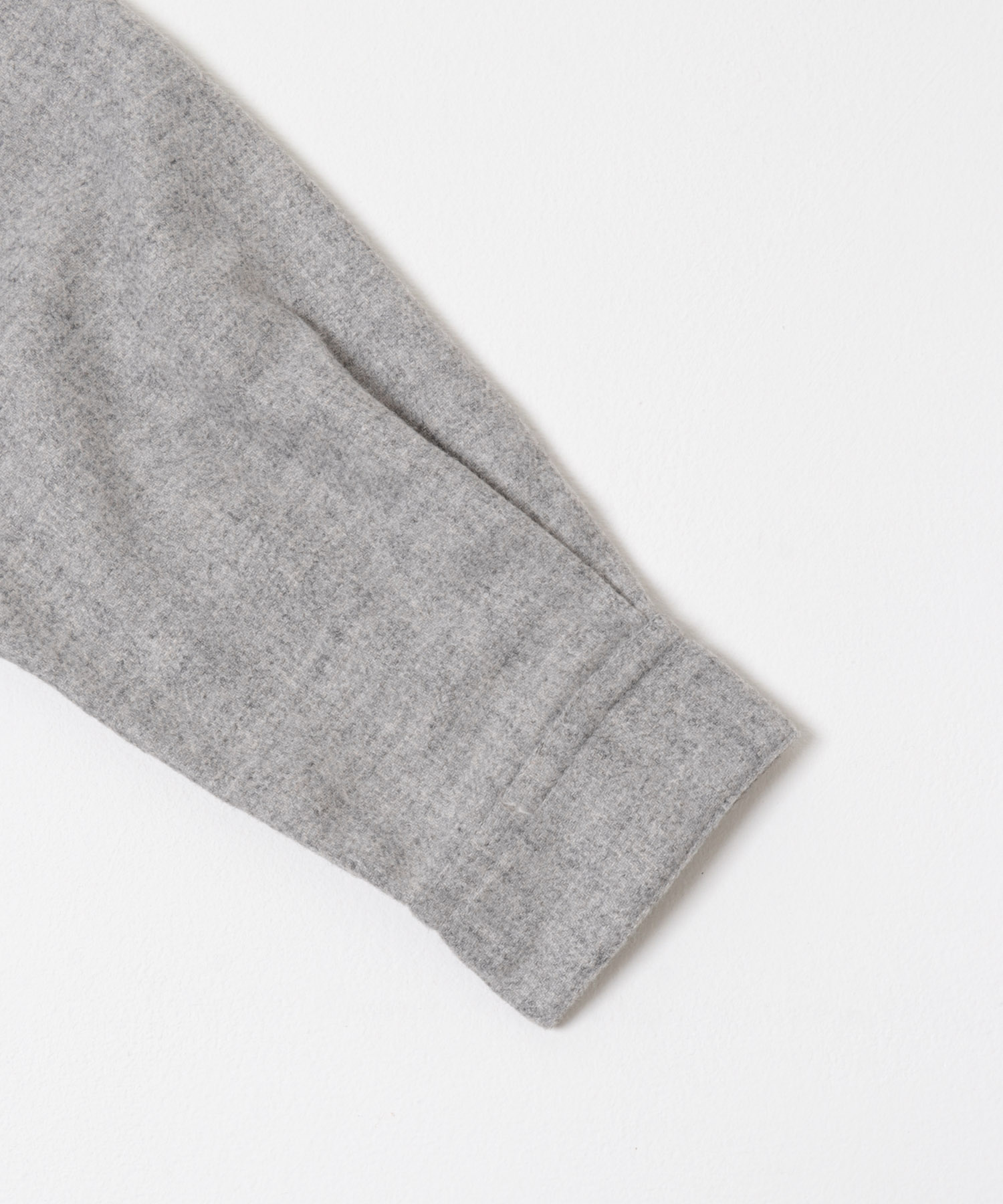 TOP GRAY